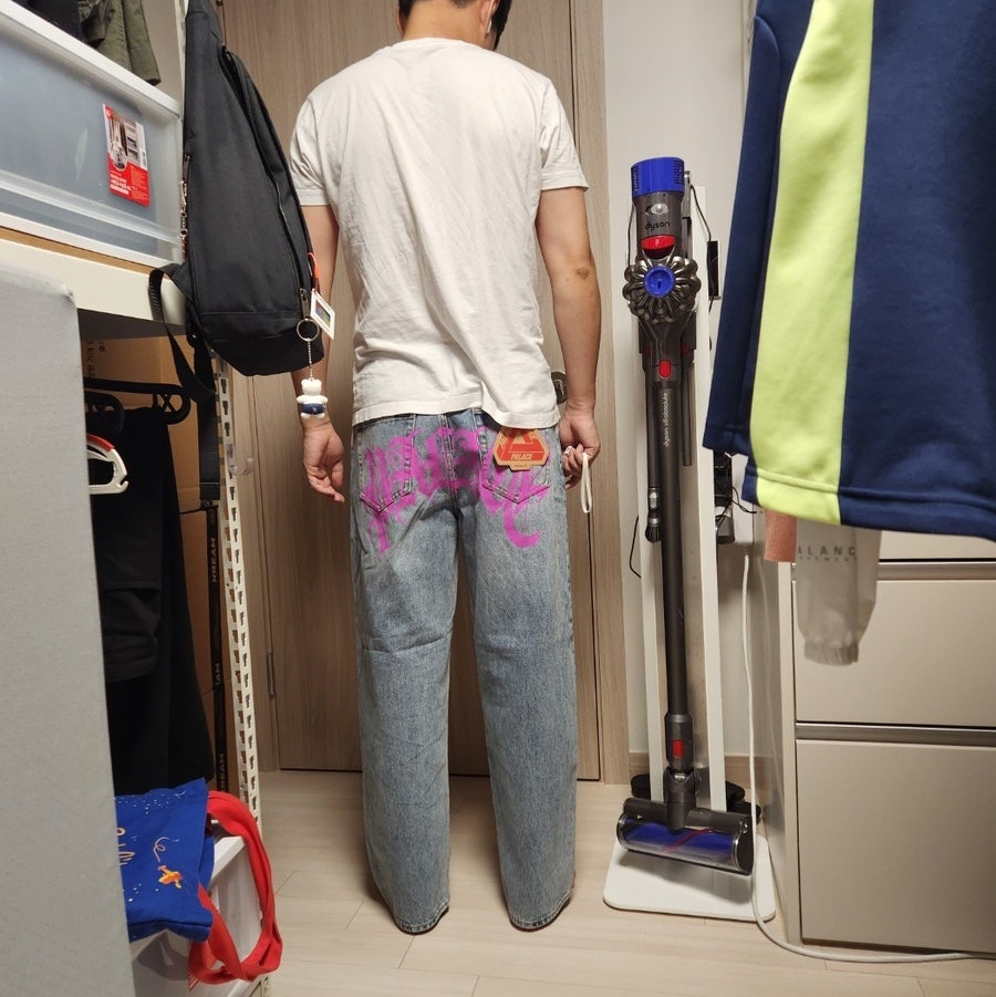 Palace EL Script P90 Baggy Jean Stone Wash - 24FW 착용 스타일 - 1