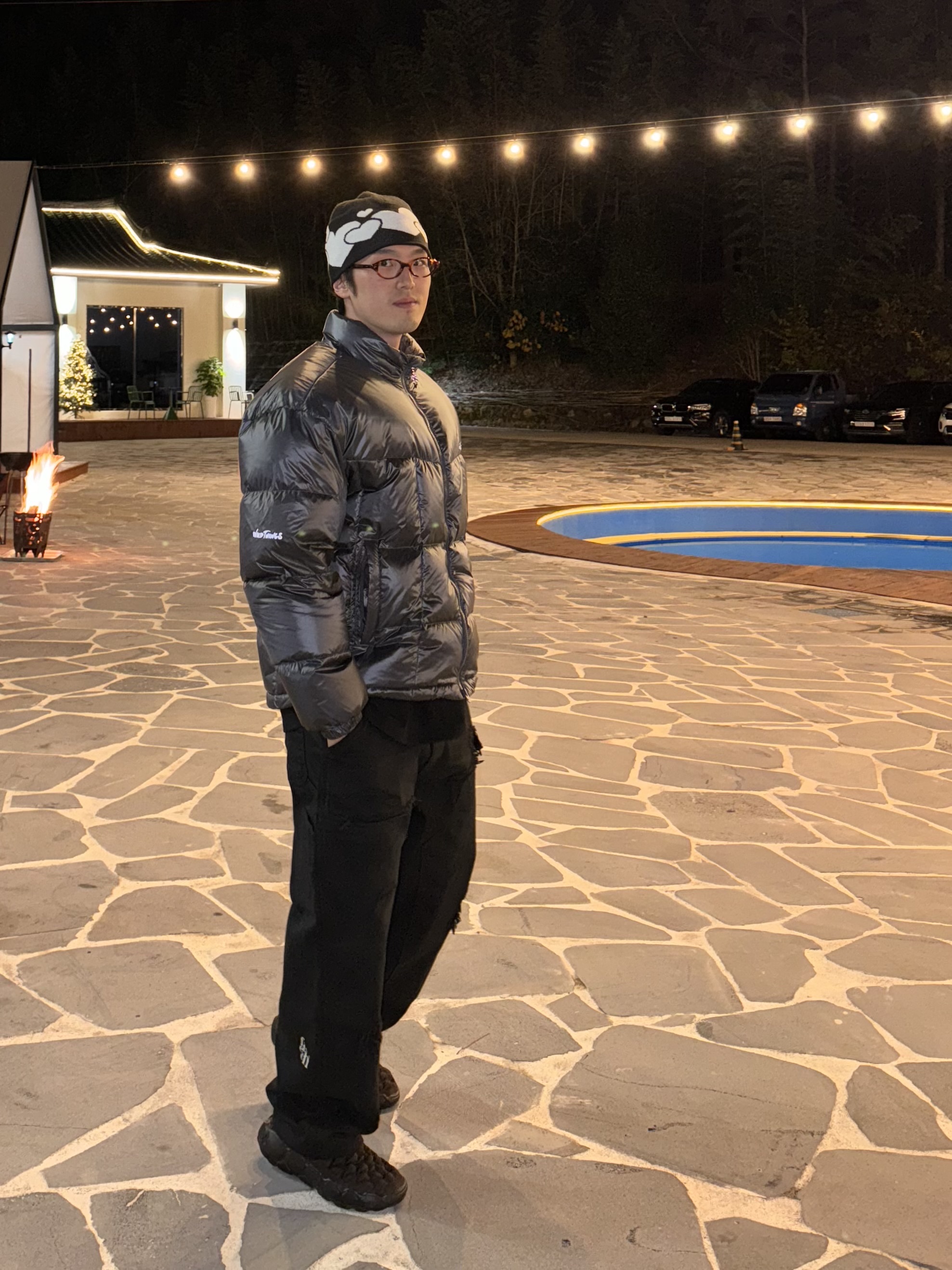 Wildthings Mountain Field Down Puffer Graphite 착용 스타일 - 4