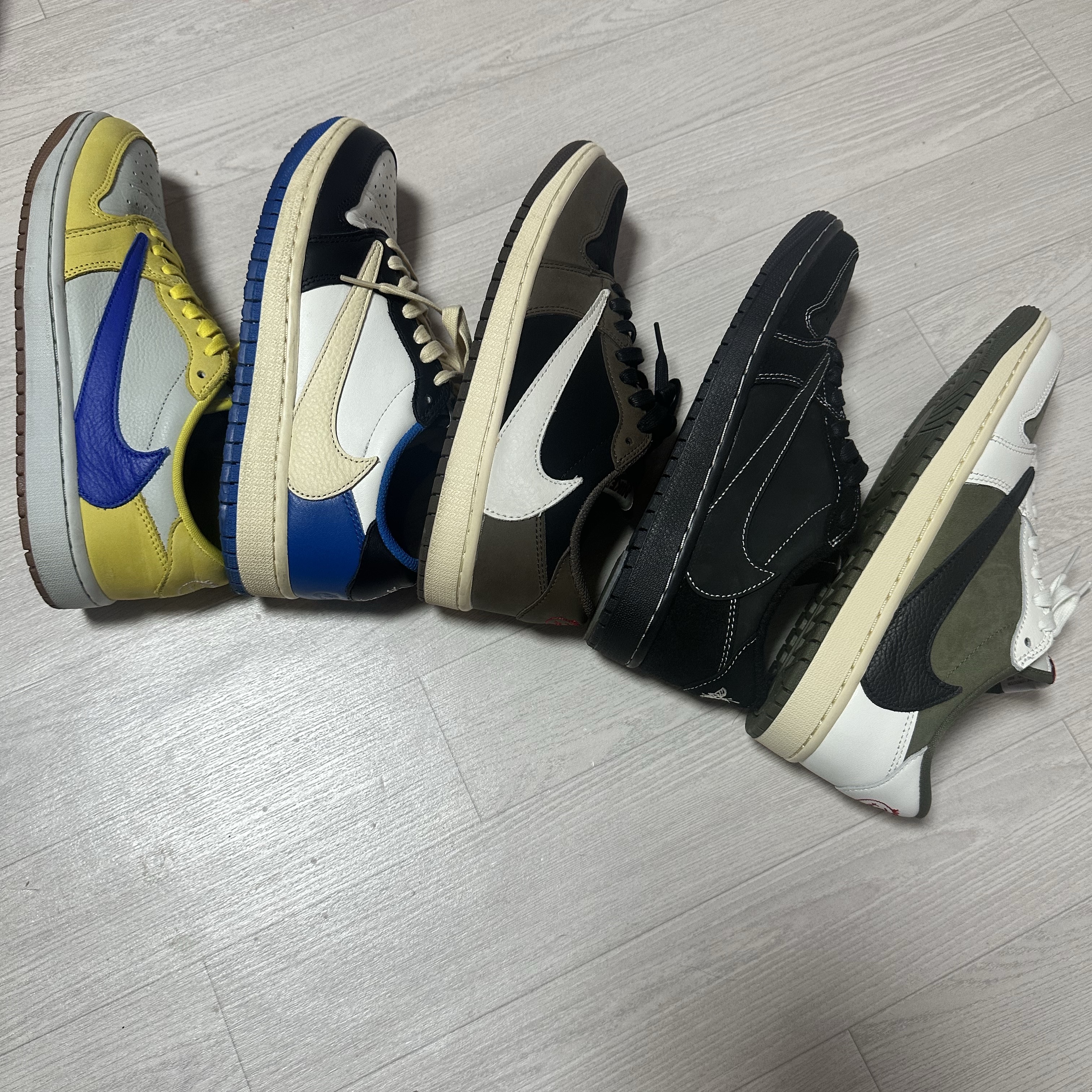 Jordan 1 x Travis Scott Retro Low OG SP Mocha, Jordan 1 x Travis Scott Retro Low OG SP Reverse Olive 착용 스타일