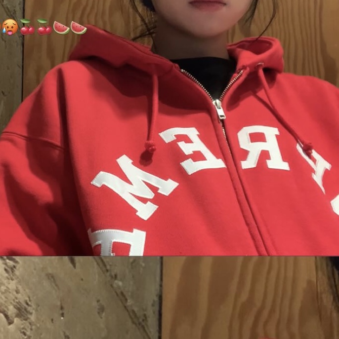 Supreme x Champion Zip Up Hooded Sweatshirt Red - 24SS 착용 스타일 - 1