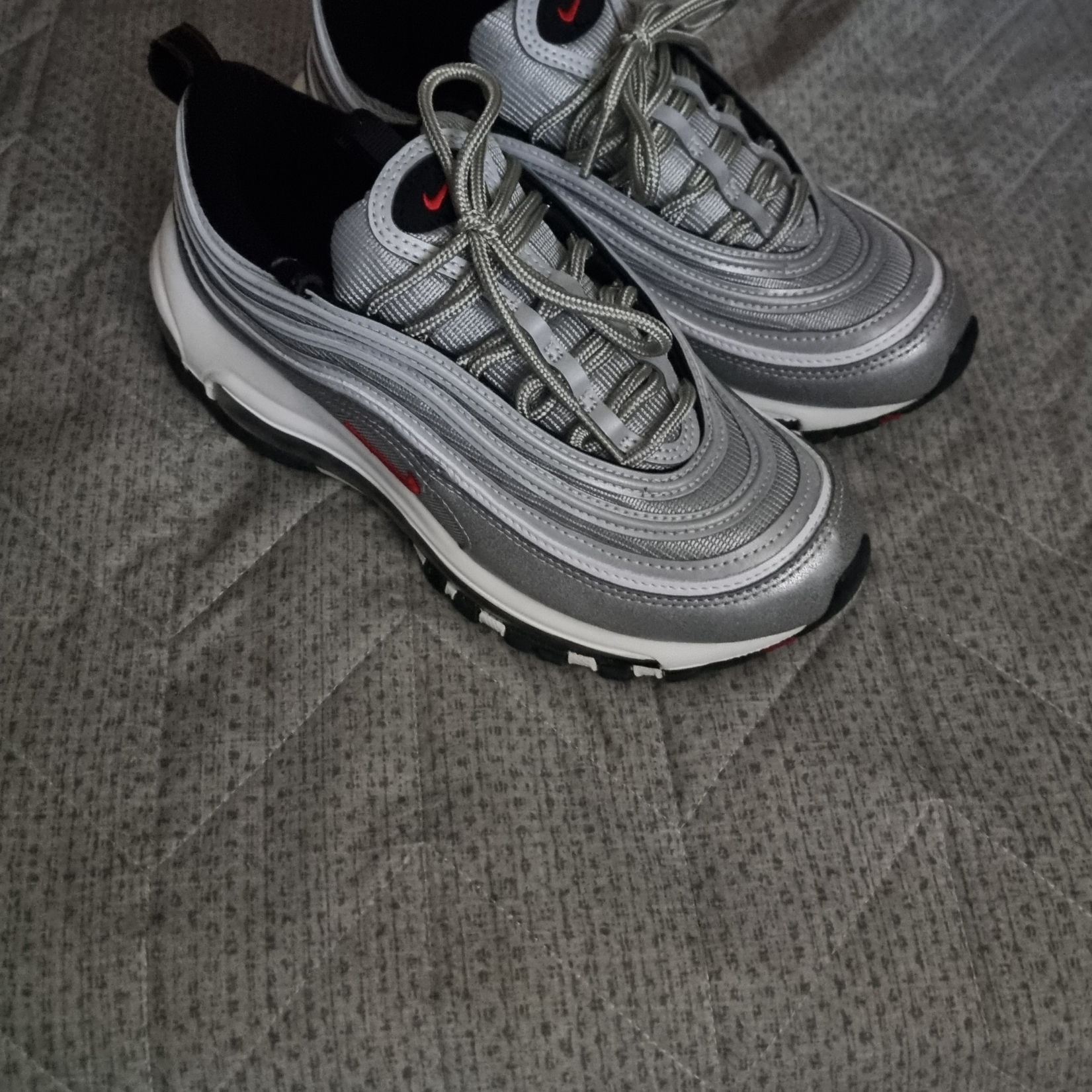 (W) Nike Air Max 97 OG Silver Bullet 2022 착용 스타일 - 2