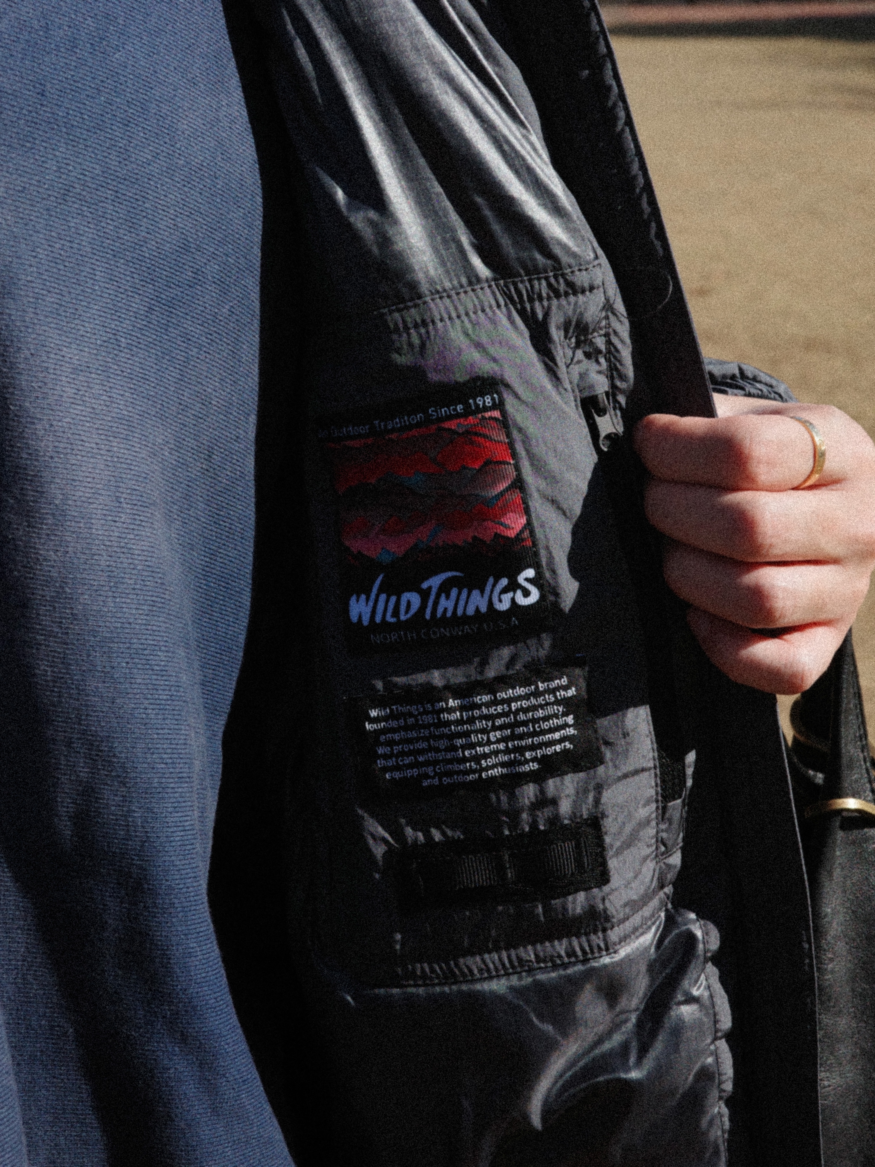 Wildthings Mountain Field Padding Jacket Graphite 착용 스타일 - 5