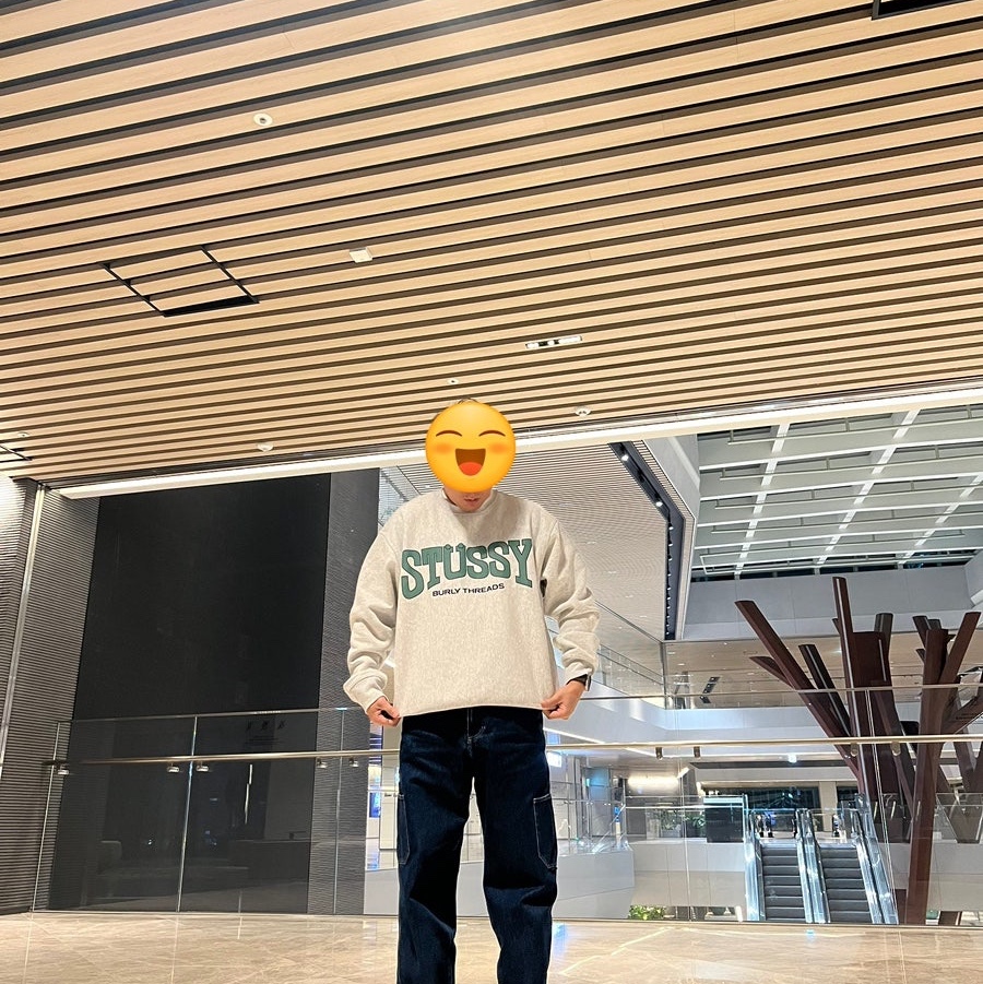 Stussy Burly Thread Crew Ash Heather 착용 스타일 - 1
