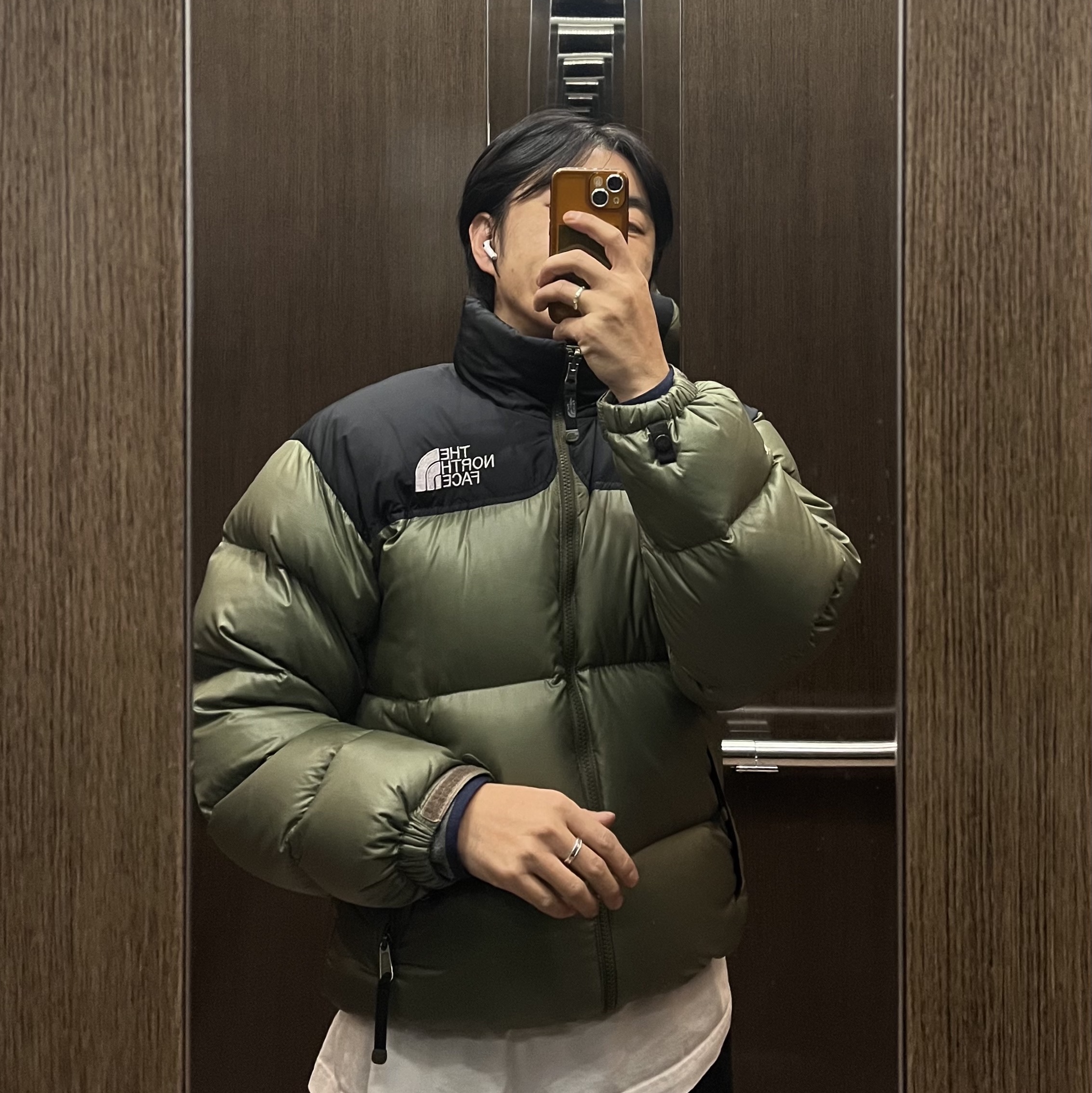 The North Face 1996 Retro Nuptse Jacket Khaki 착용 스타일