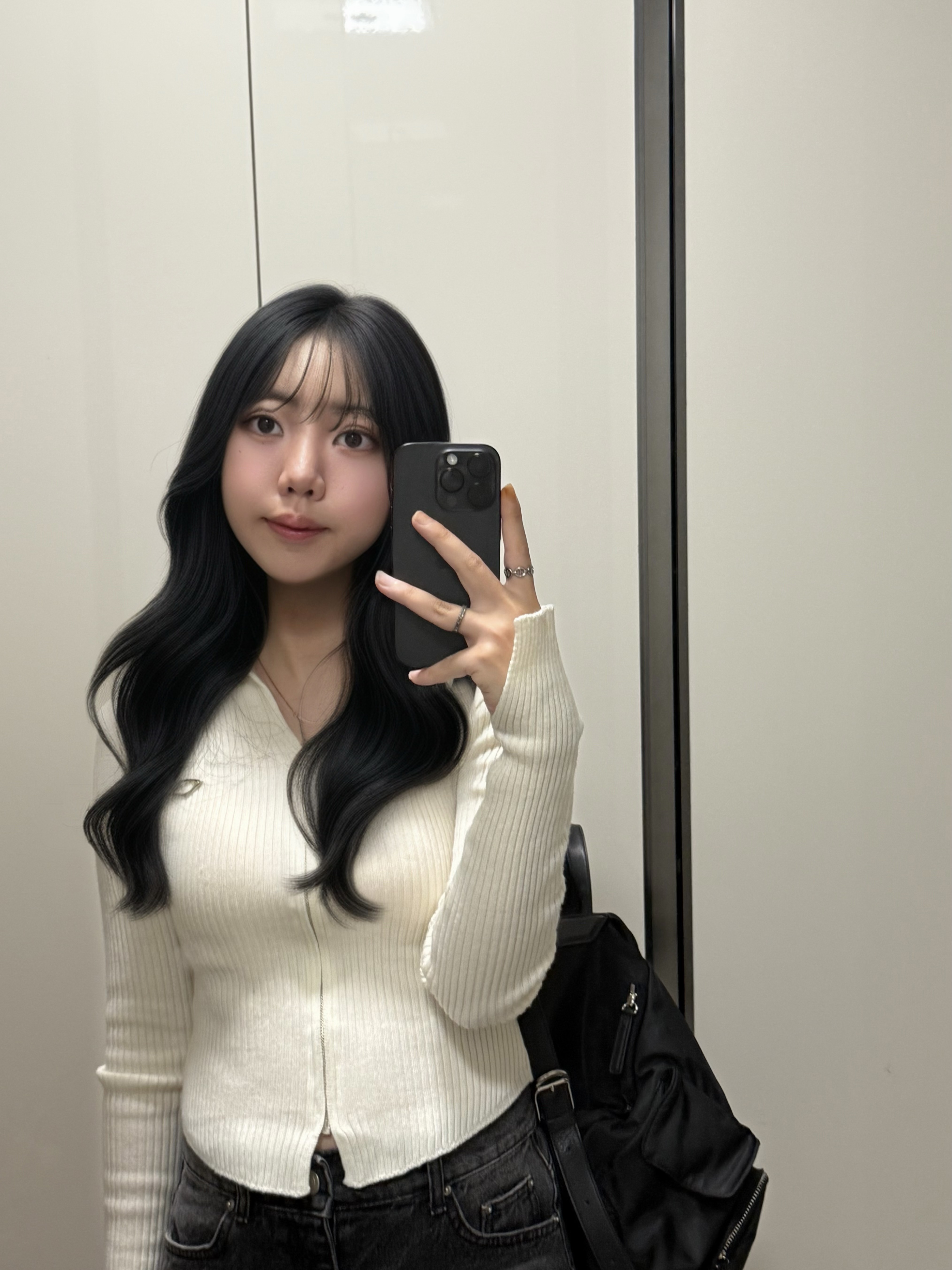 (W) Mischief Knitted Long Sleeve Shirt White 착용 스타일 - 2