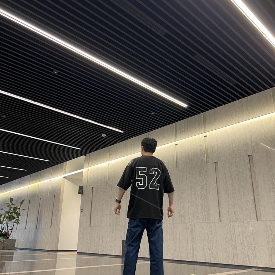 Supreme Spiderweb Football Jersey Black - 24SS 착용 스타일 - 1