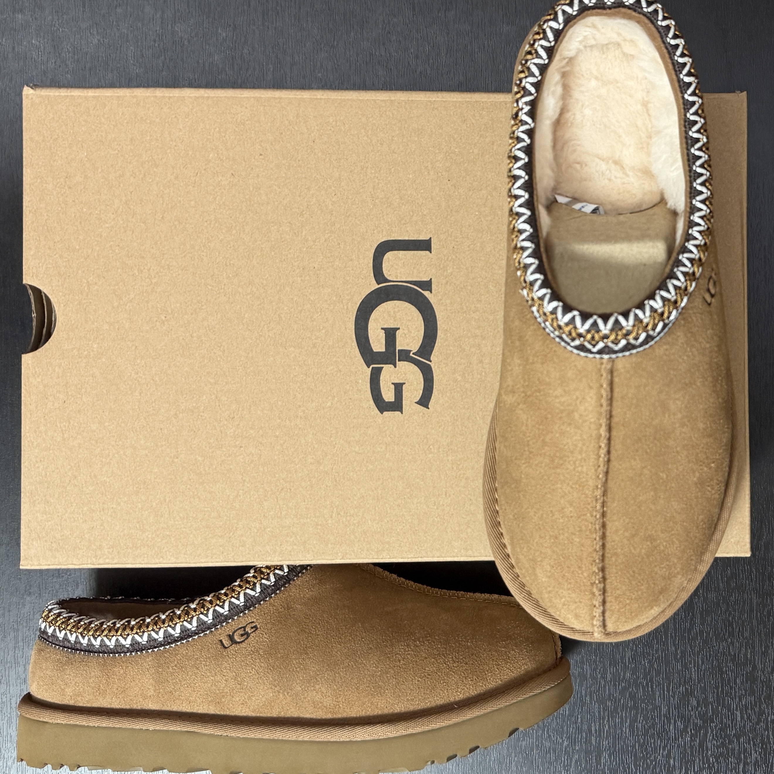 (W) UGG Tasman Slipper Chestnut 착용 스타일