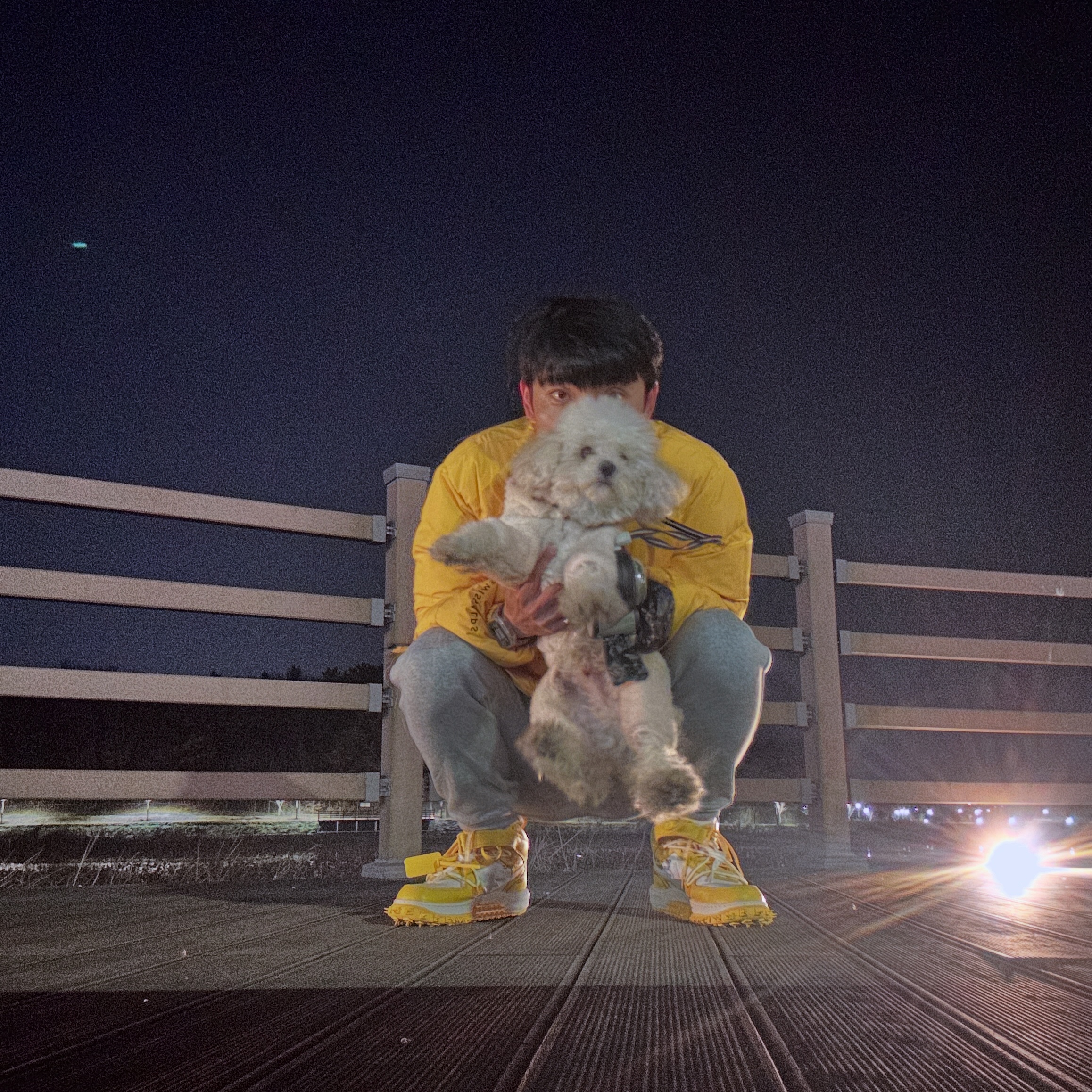 Nike x Off-White Air Force 1 Mid SP Leather Varsity Maize 착용 스타일