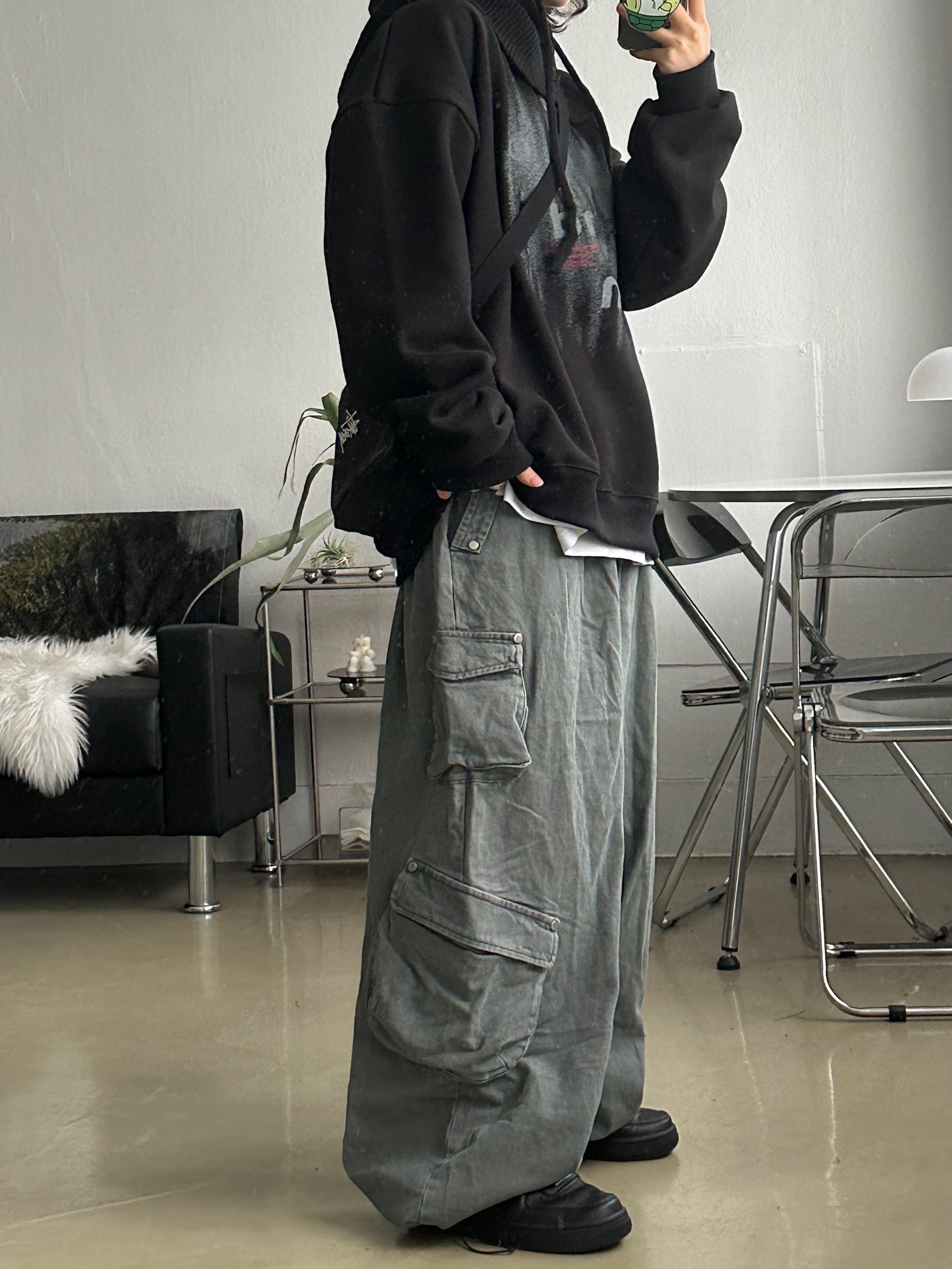 Stussy Canvas Side Pouch Washed Black, Human Made Military Card Case Black 착용 스타일 - 3