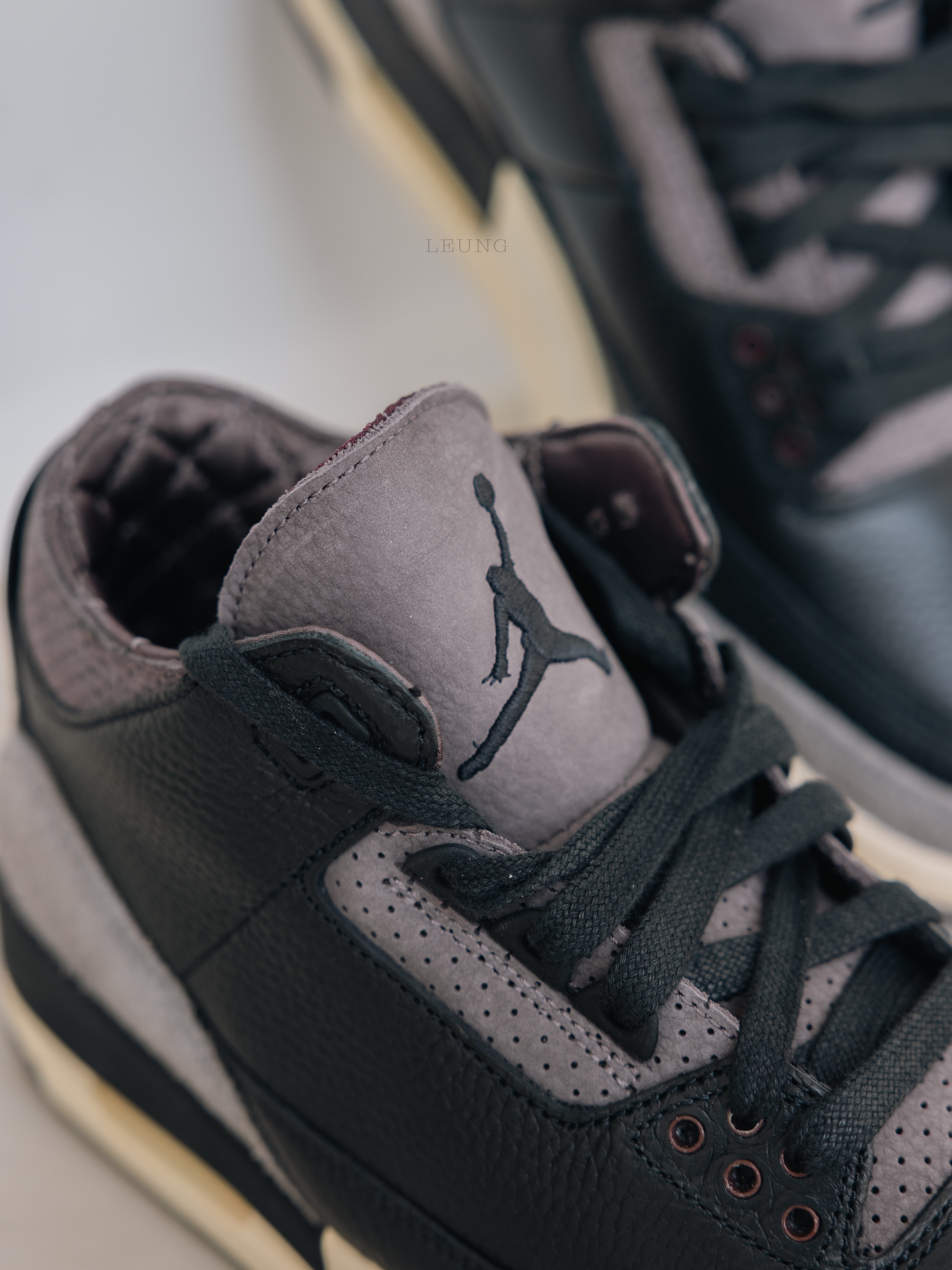 (W) Jordan 3 x A Ma Maniere Retro OG SP Black and Flat Pewter 착용 스타일 - 6