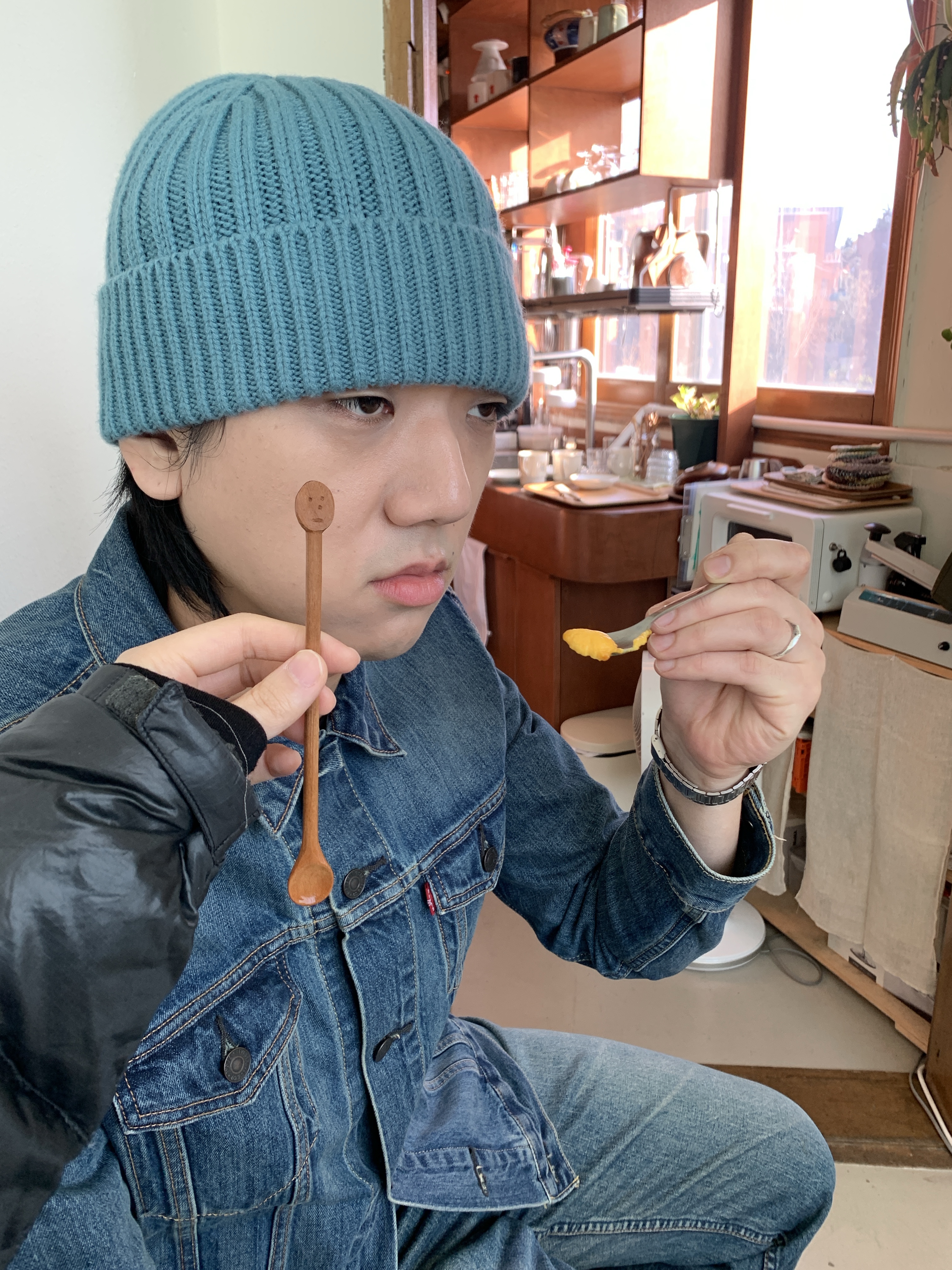 Uniqlo x Engineered Garments Pufftech Utility Jacket Brown, Dr. Martens Ramsey Monk Suede Black 착용 스타일 - 4