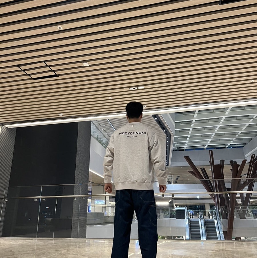 Wooyoungmi Cotton Back Logo Sweatshirt Gray - 24SS 착용 스타일 - 2