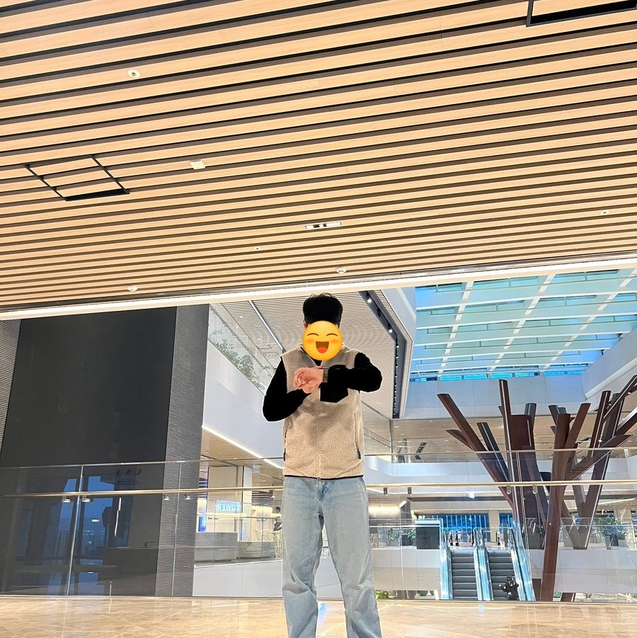 Patagonia Classic Retro-X Vest Natural 착용 스타일 - 1