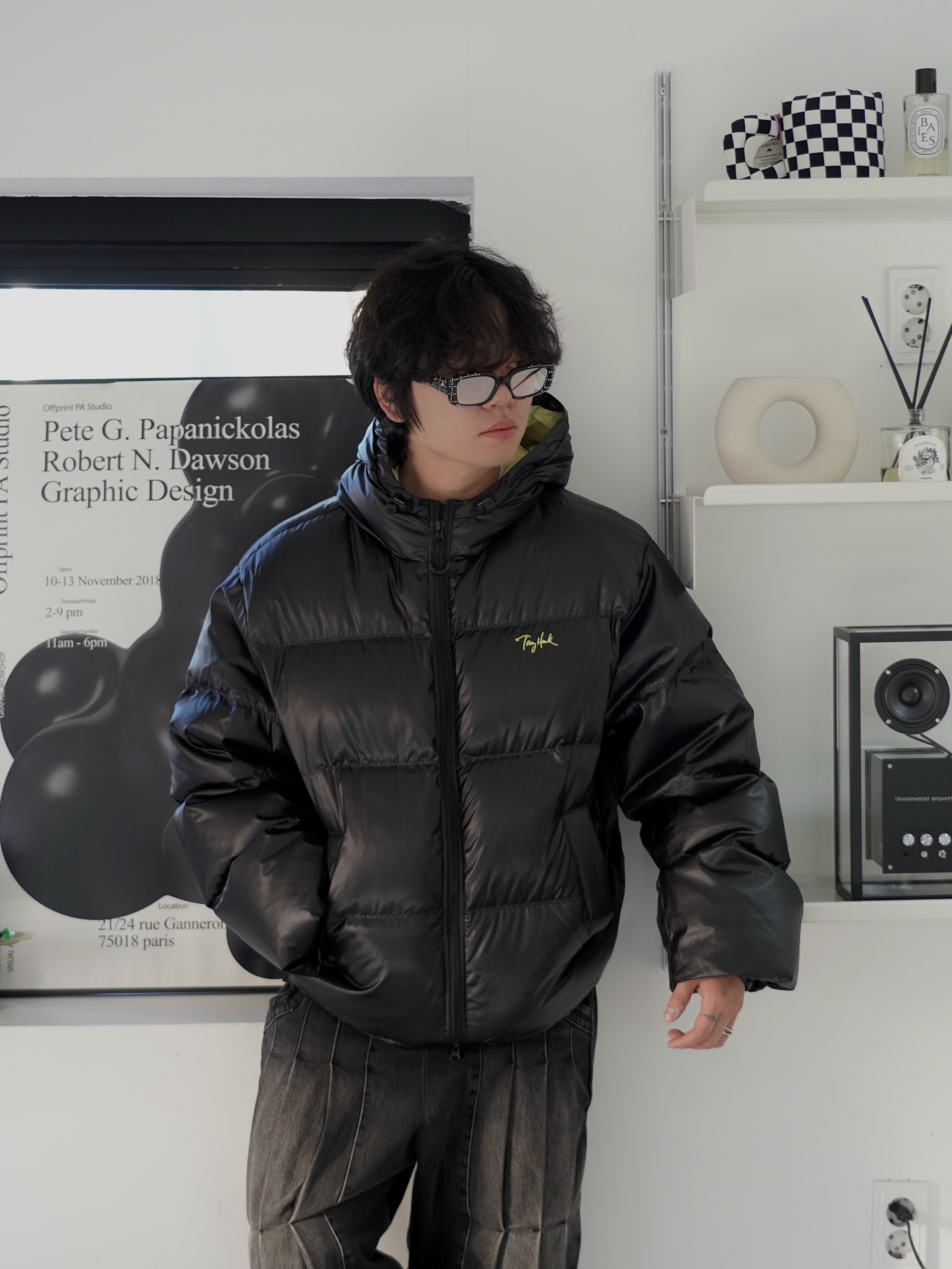 TONY HAWK Balboa Ripstop Hooded Down Short Puffer Black, Balenciaga Stapler Sneaker Beige Grey 착용 스타일 - 3