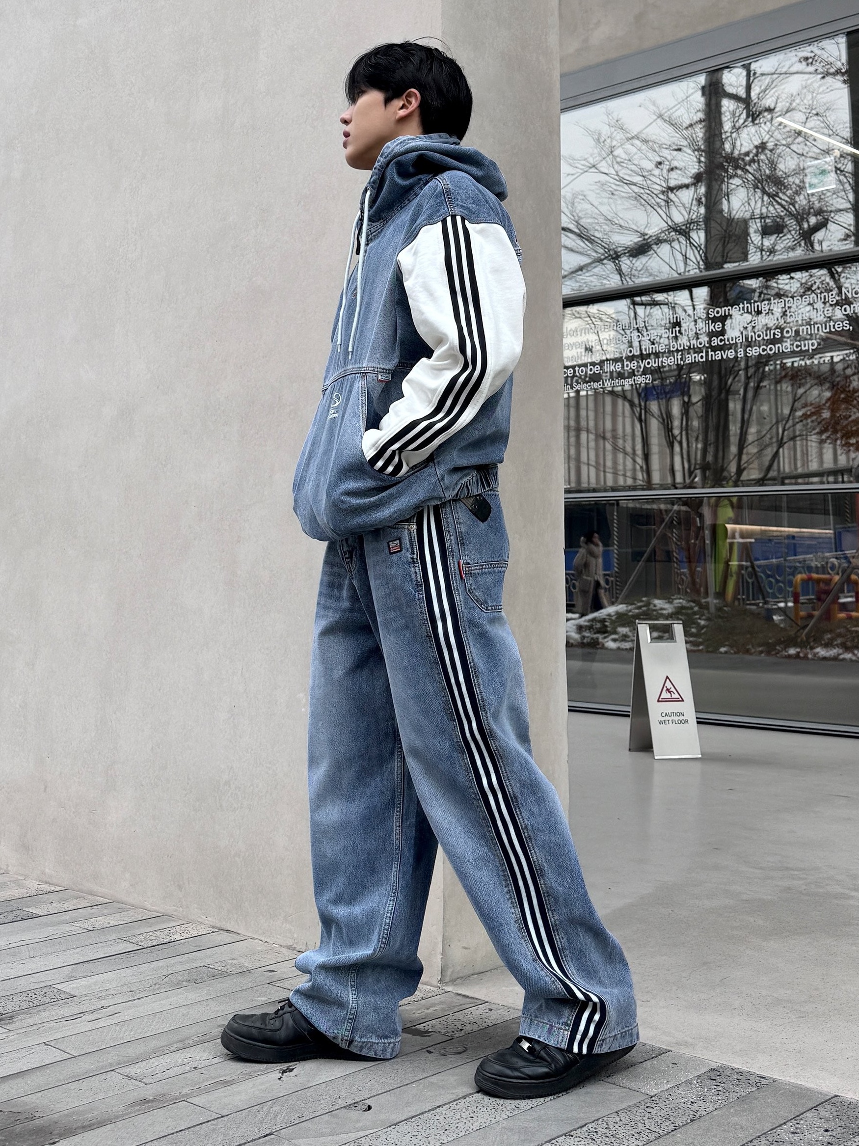 SPORT CHAMBER SC Track Denim Anorak Blue, SPORT CHAMBER SC Track Denim Pants Blue 착용 스타일 - 2