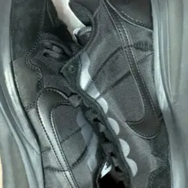 Nike x Sacai VaporWaffle Black and Gum 착용 스타일