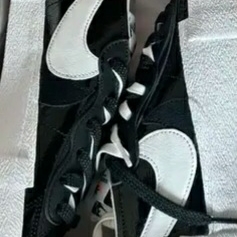 Nike x Sacai Blazer Low Black Patent Leather 착용 스타일