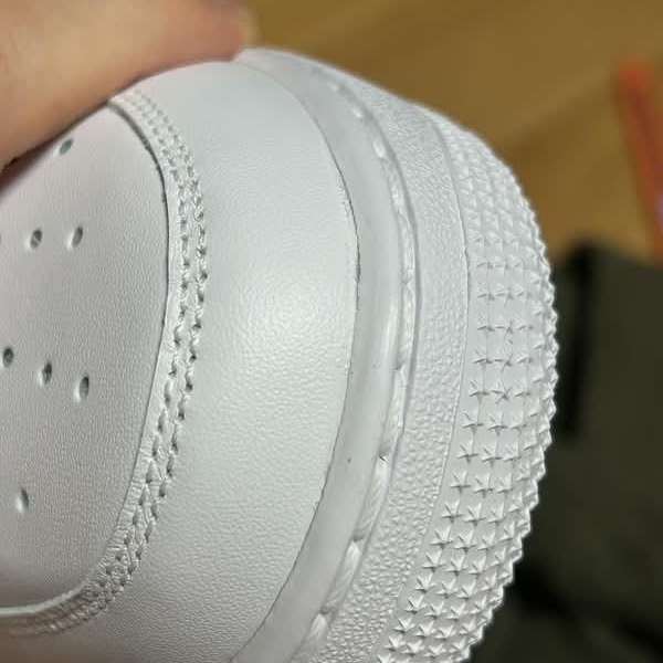 Nike Air Force 1 '07 Low White 착용 스타일 - 2