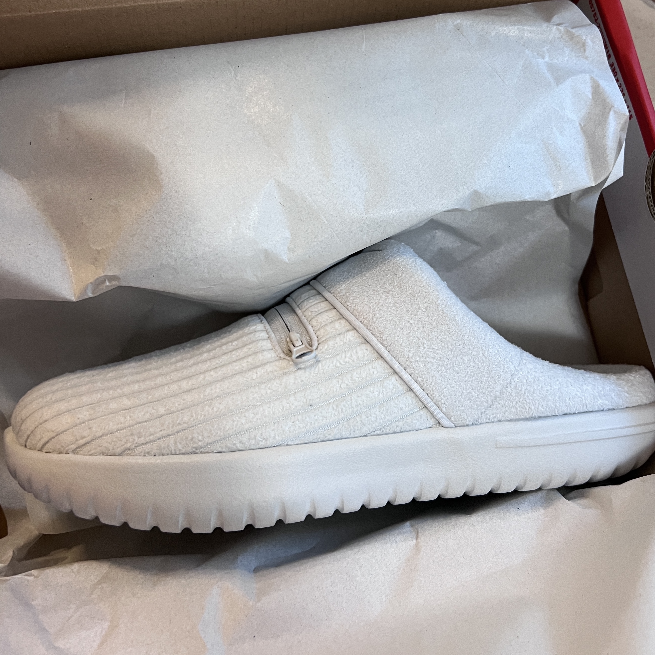 (W) Nike Burrow SE Slippers Photon Dust Wolf Grey 착용 스타일