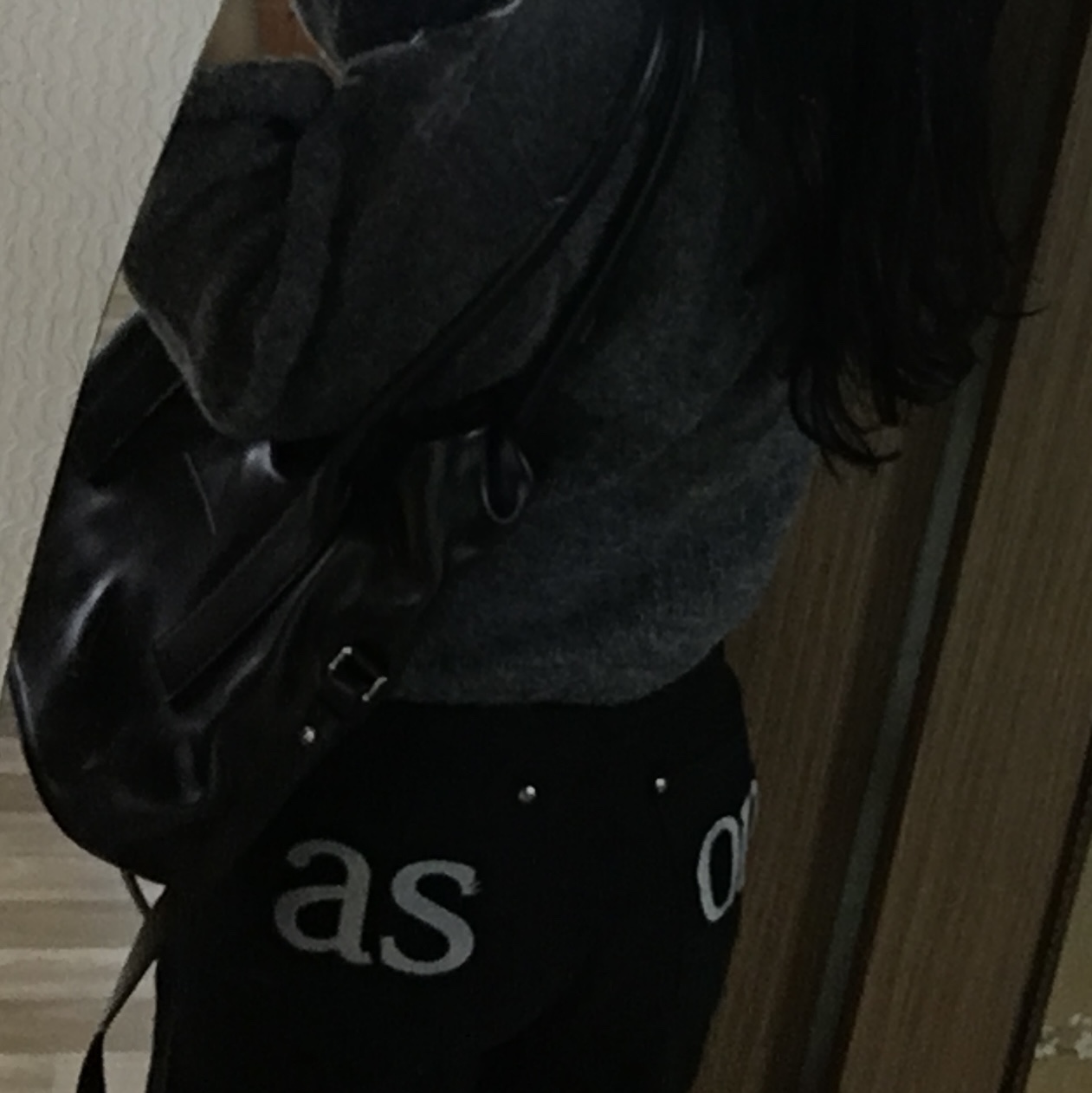 (W) The North Face White Label Novelty Nuptse Down Jacket Black, Gentle Monster x Jennie Jentle Salon Fish Tail 01 Black Gray 착용 스타일 - 2