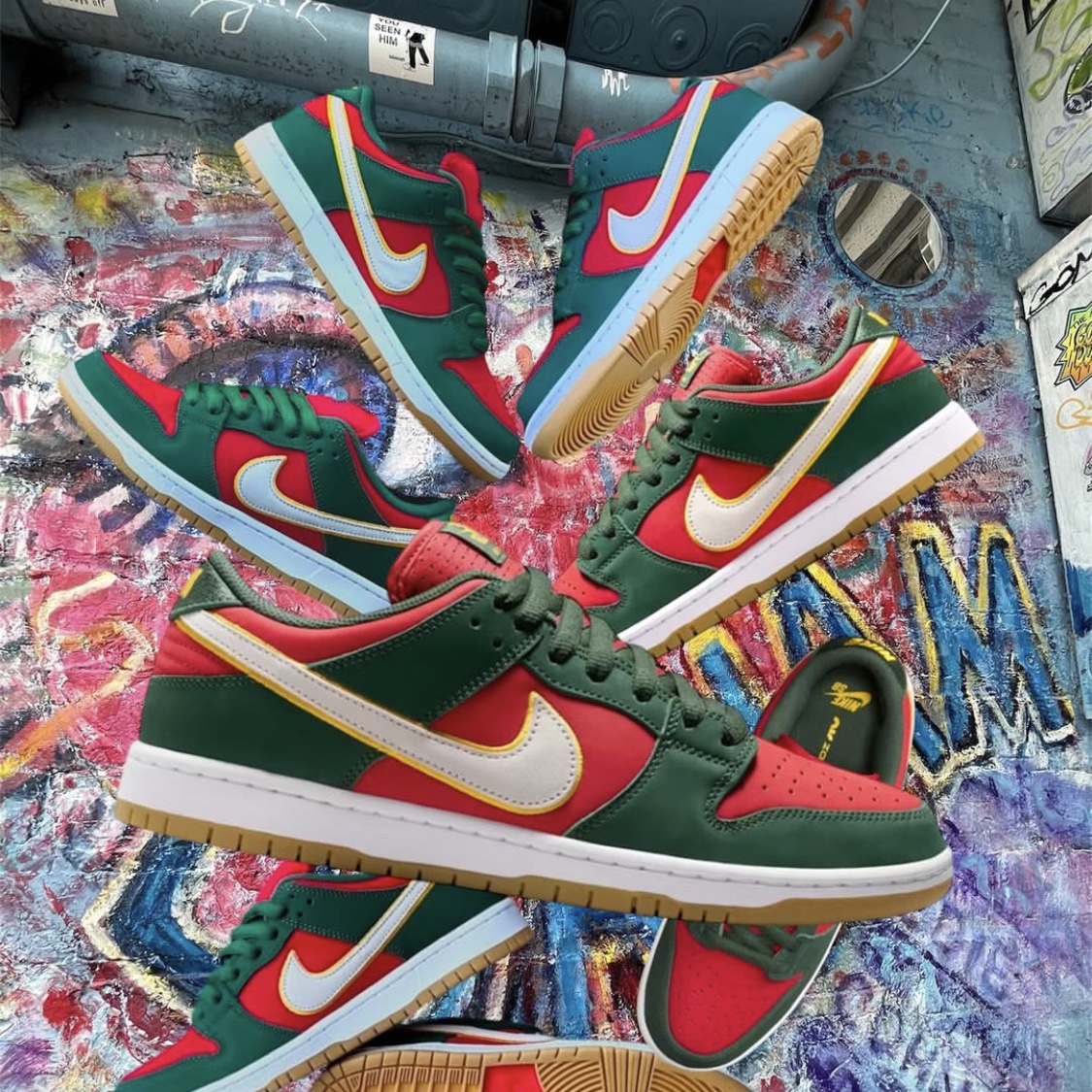 Nike SB Dunk Low Pro Premium Fir and Fire Red 착용 스타일 - 1