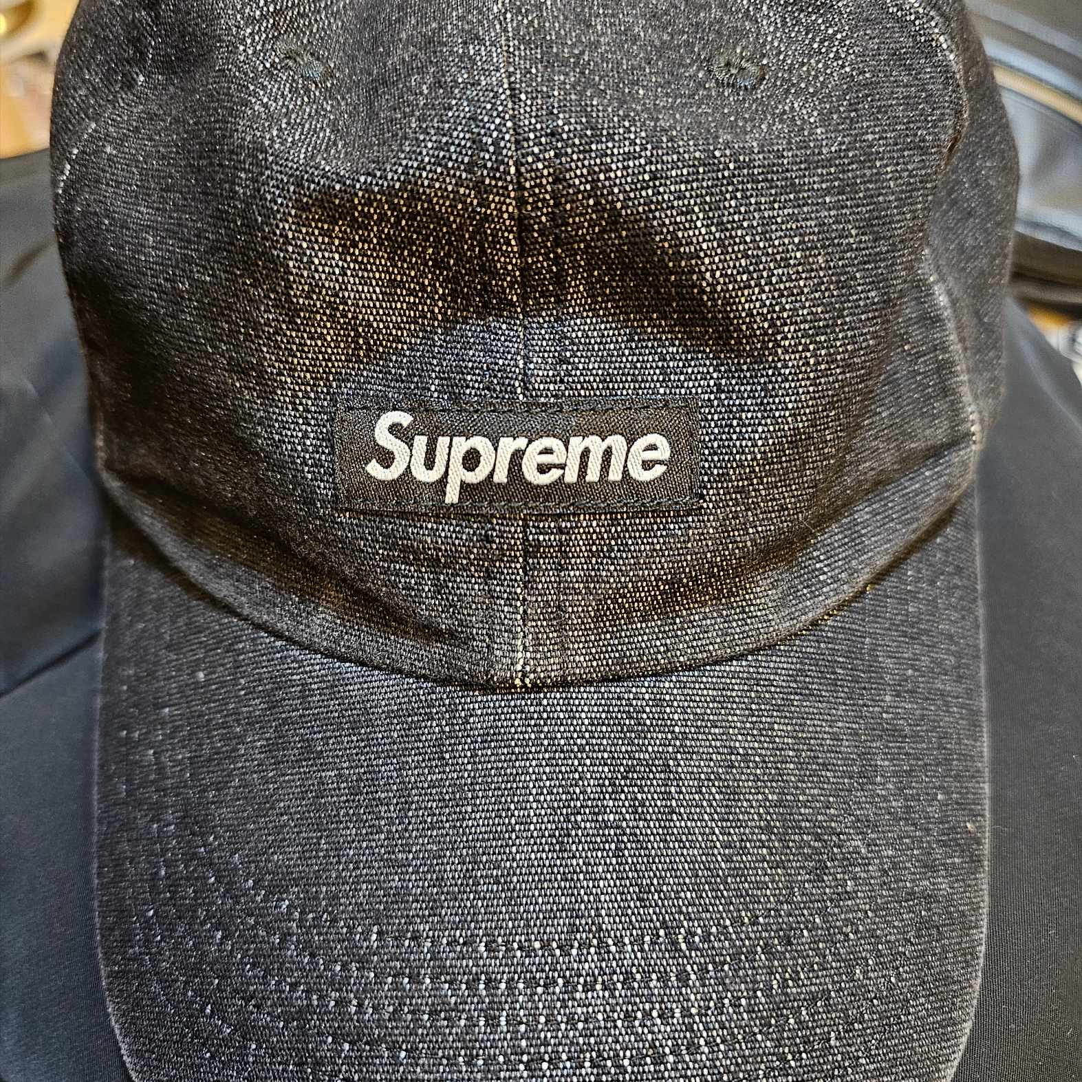 Supreme Cordura Denim Small Box 6-Panel Black - 24SS 착용 스타일 - 1
