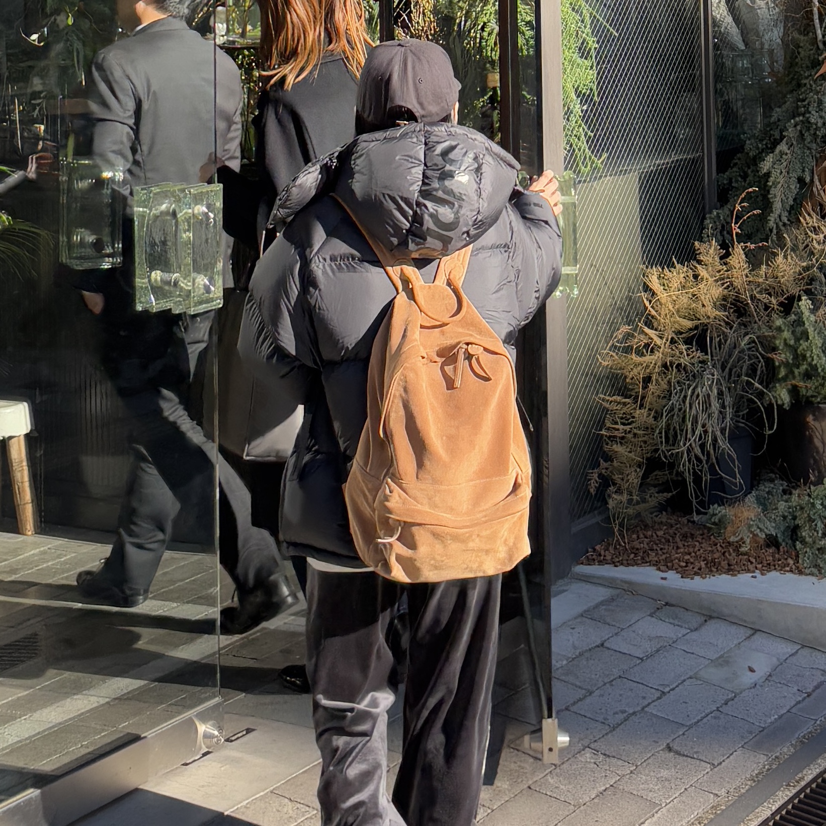 Supreme 700-Fill Down Lightweight Puffer Jacket Black - 24FW 착용 스타일 - 3