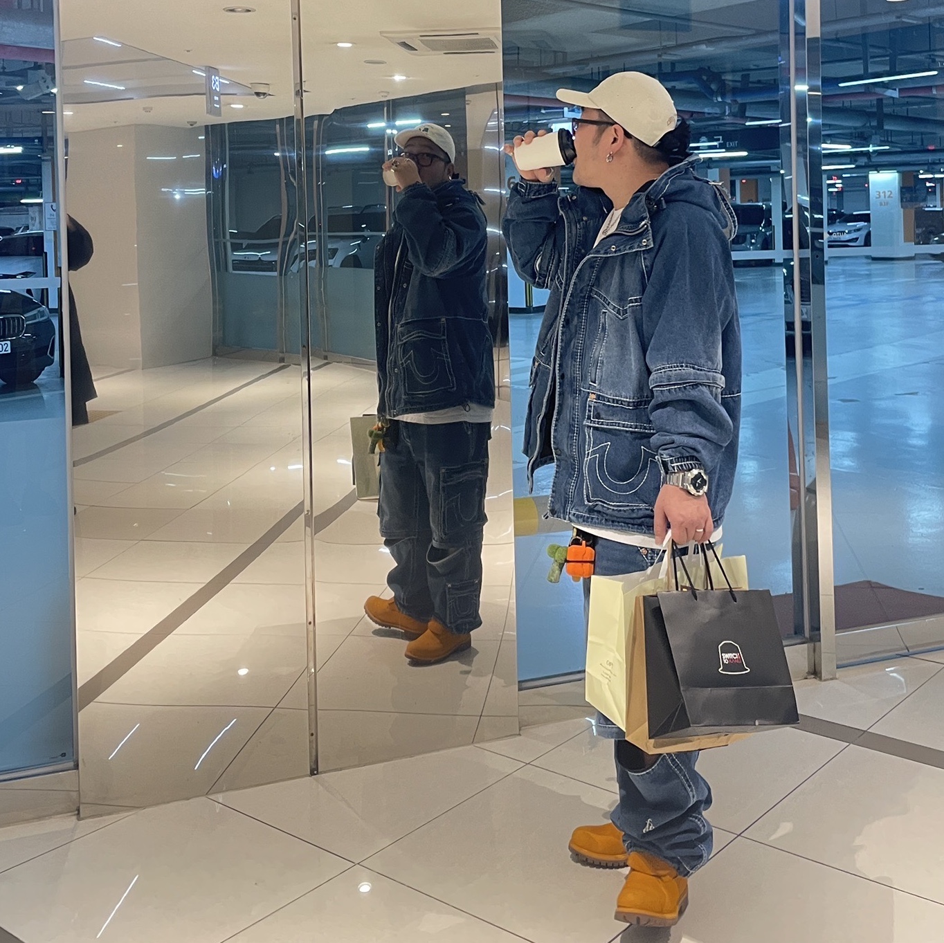 Timberland Premium 6 inch Waterproof Boot Yellow - Wide, True Religion x Fetch Denim Separate Parka Indigo 착용 스타일 - 2