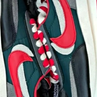 Nike x Sacai x Undercover LDWaffle Midnight Spruce University Red 착용 스타일