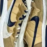 Nike x Sacai VaporWaffle Sesame and Blue Void 착용 스타일
