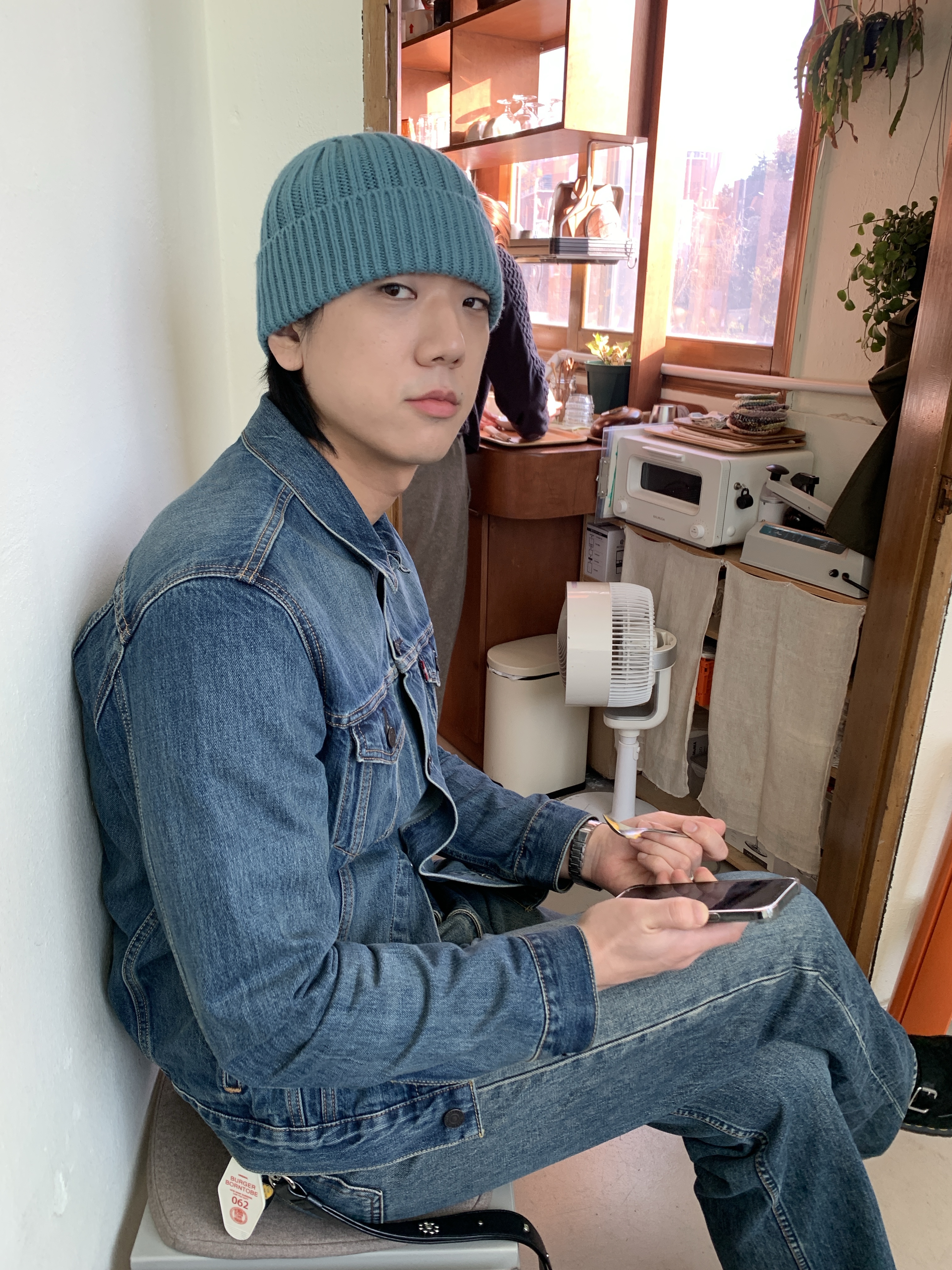 Uniqlo x Engineered Garments Pufftech Utility Jacket Brown, Dr. Martens Ramsey Monk Suede Black 착용 스타일 - 8