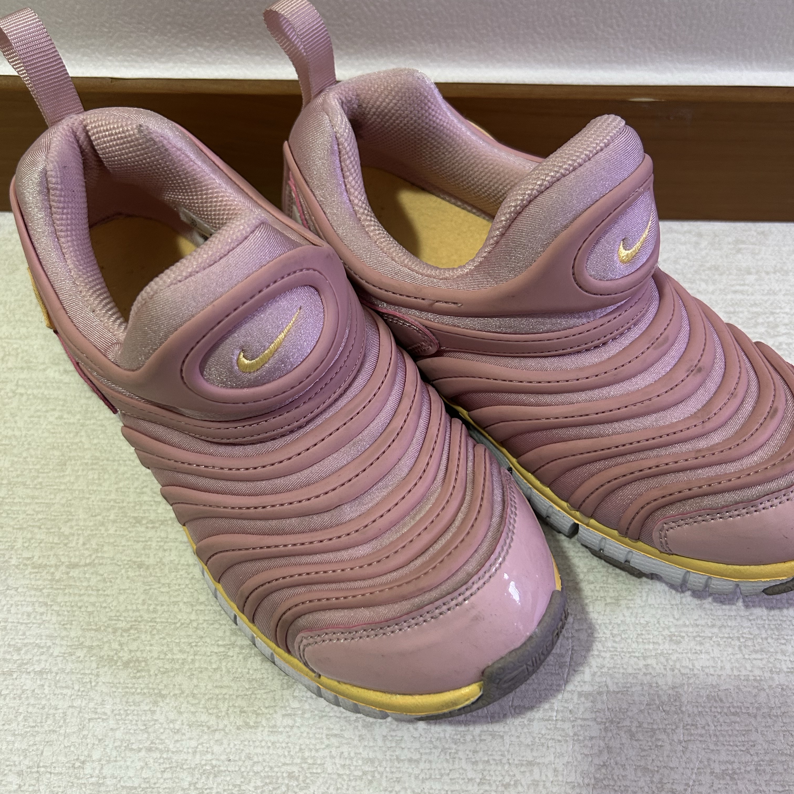 (PS) Nike Dynamo Free Pink Glaze 착용 스타일