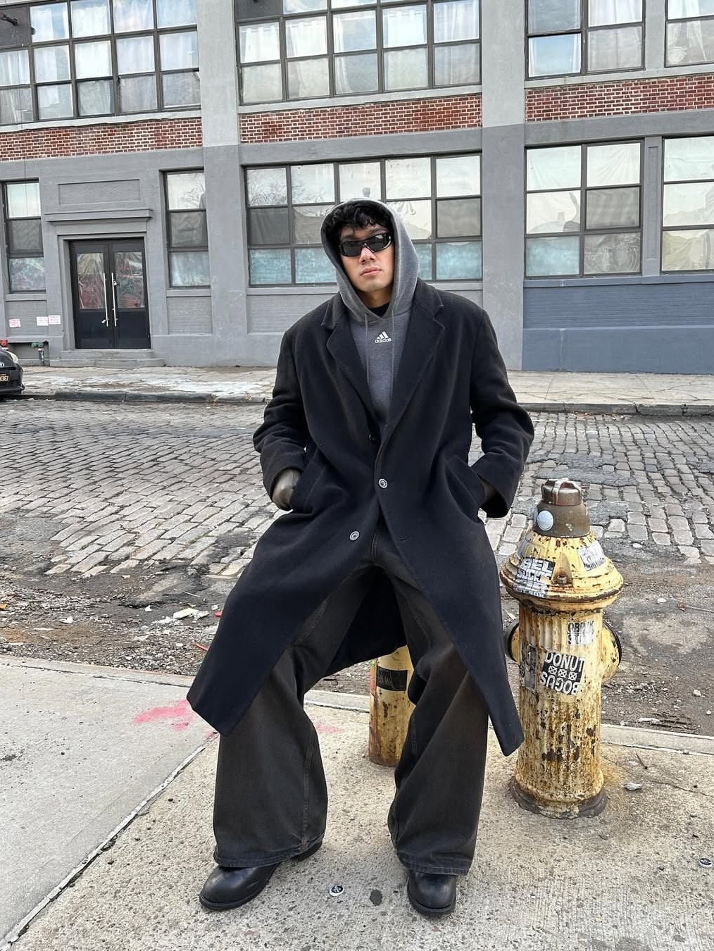 Amomento Mens Single Breasted Long Coat Black - 24FW, Essentials Long Coat Off Black - 22FW 착용 스타일 - 5