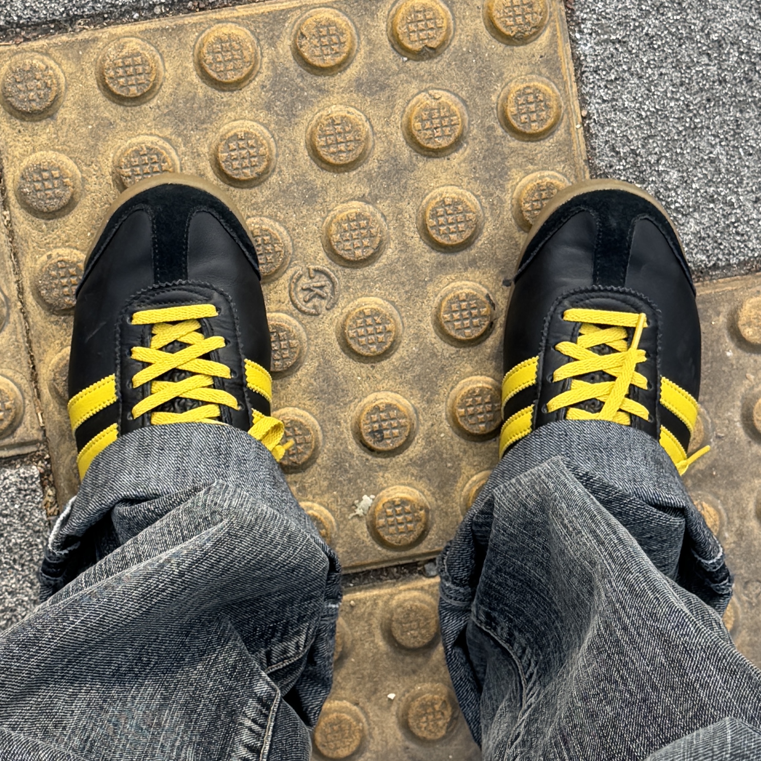 Adidas City Series Oslo 착용 스타일
