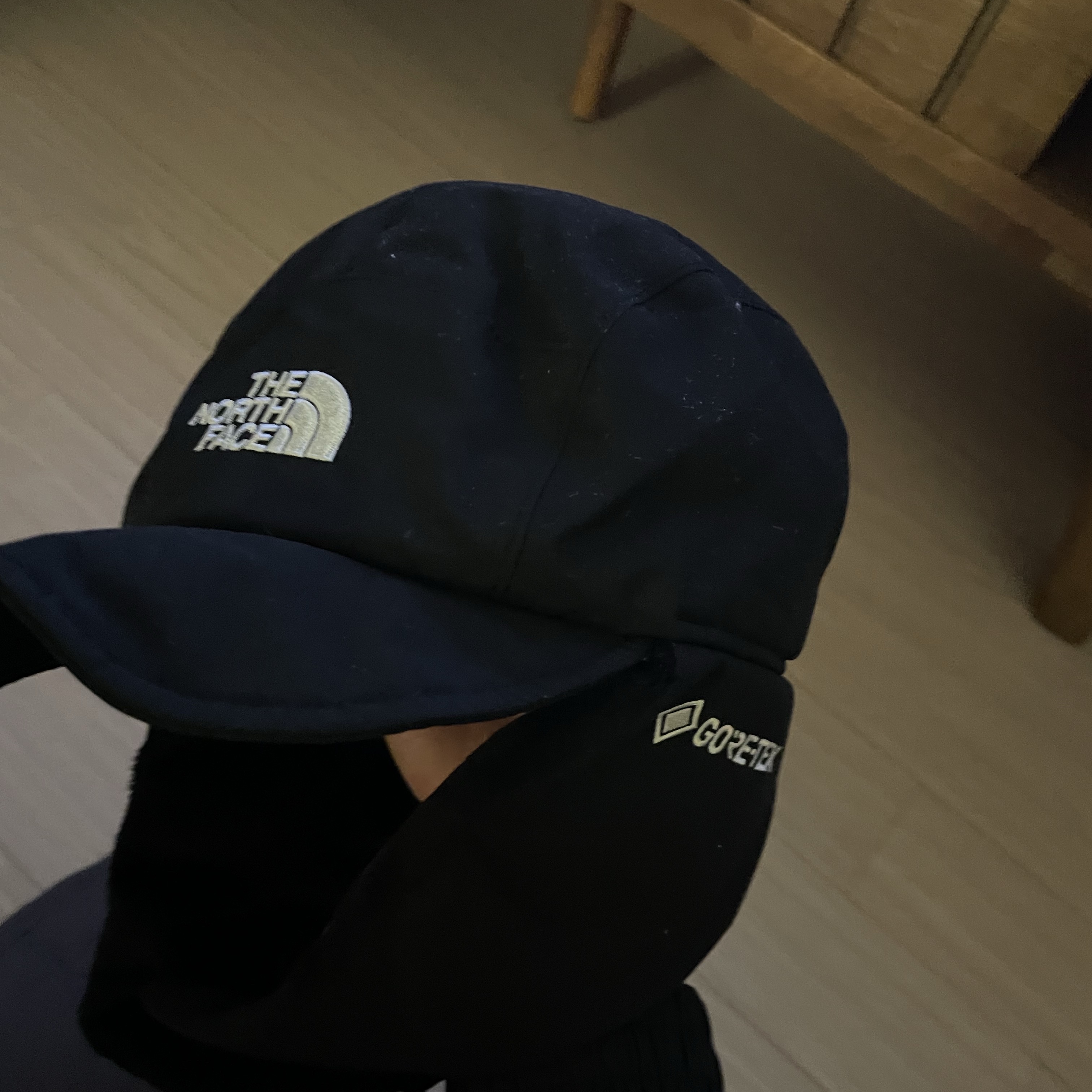 The North Face Gore-Tex Earmuff Cap Black 착용 스타일