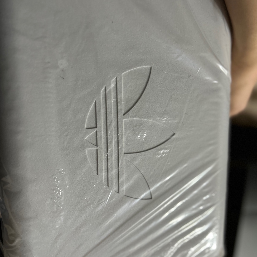 Adidas Holiday Ready Bag White 착용 스타일 - 3