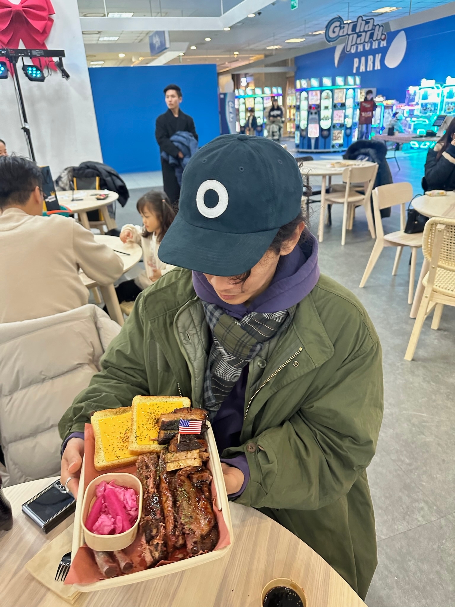 Supreme Overdyed S Logo Hooded Sweatshirt Purple - 23SS 착용 스타일 - 2