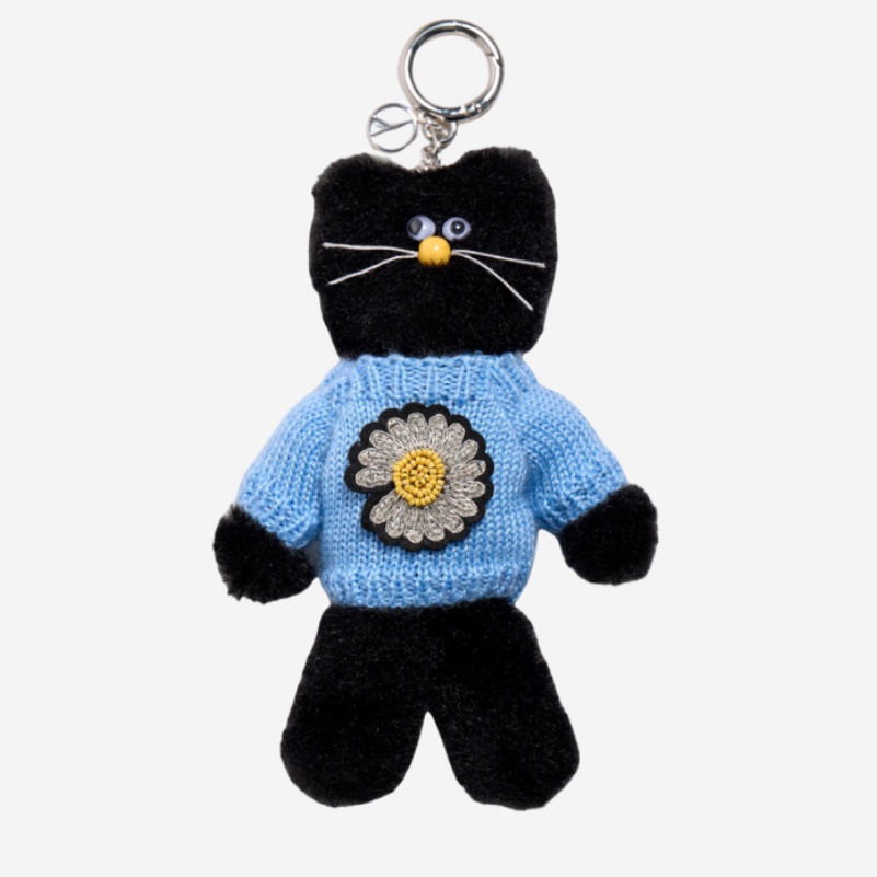 Monamhee x Peaceminusone Daihee Plush Keyring 착용 스타일 - 1