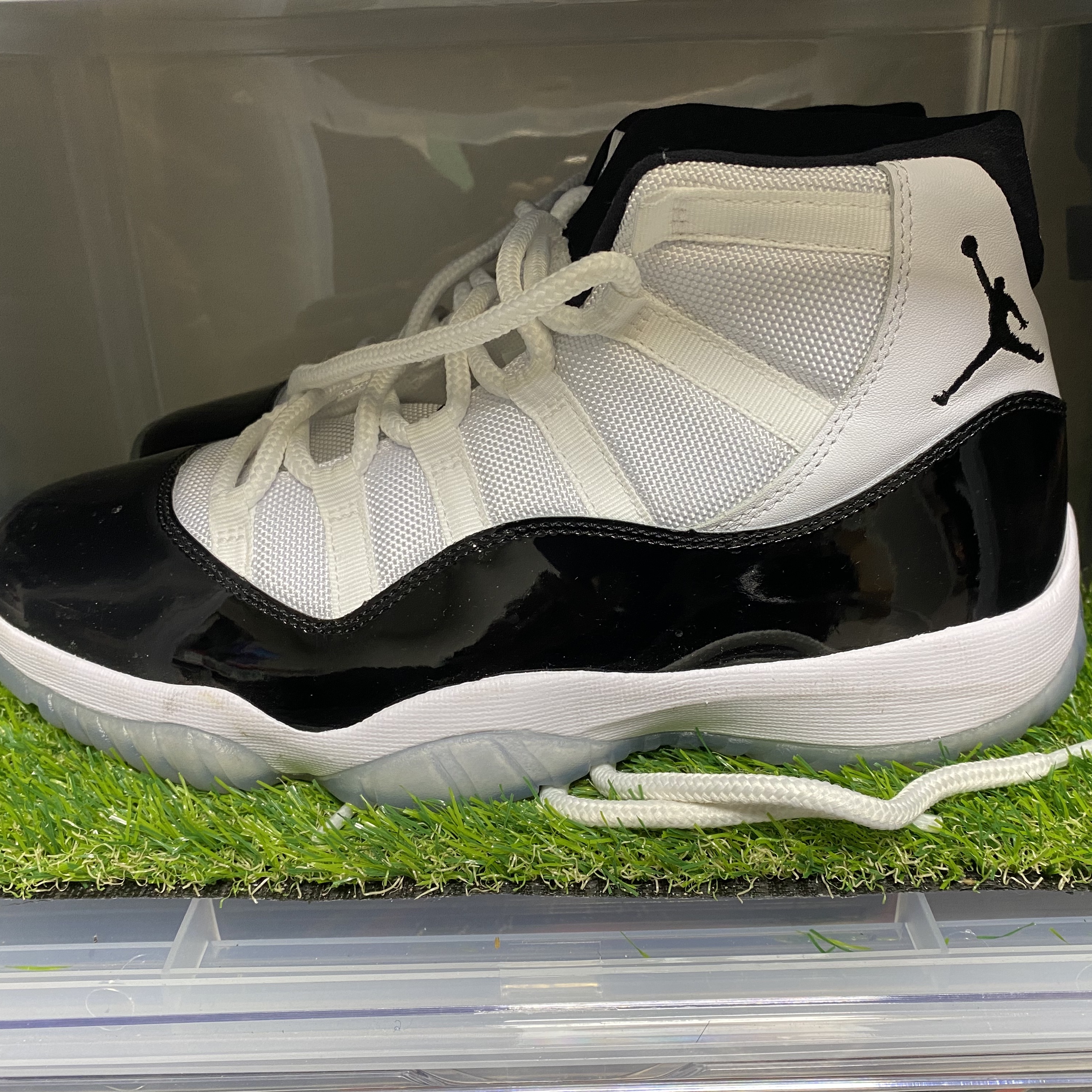 Jordan 11 Retro Concord 2018 착용 스타일