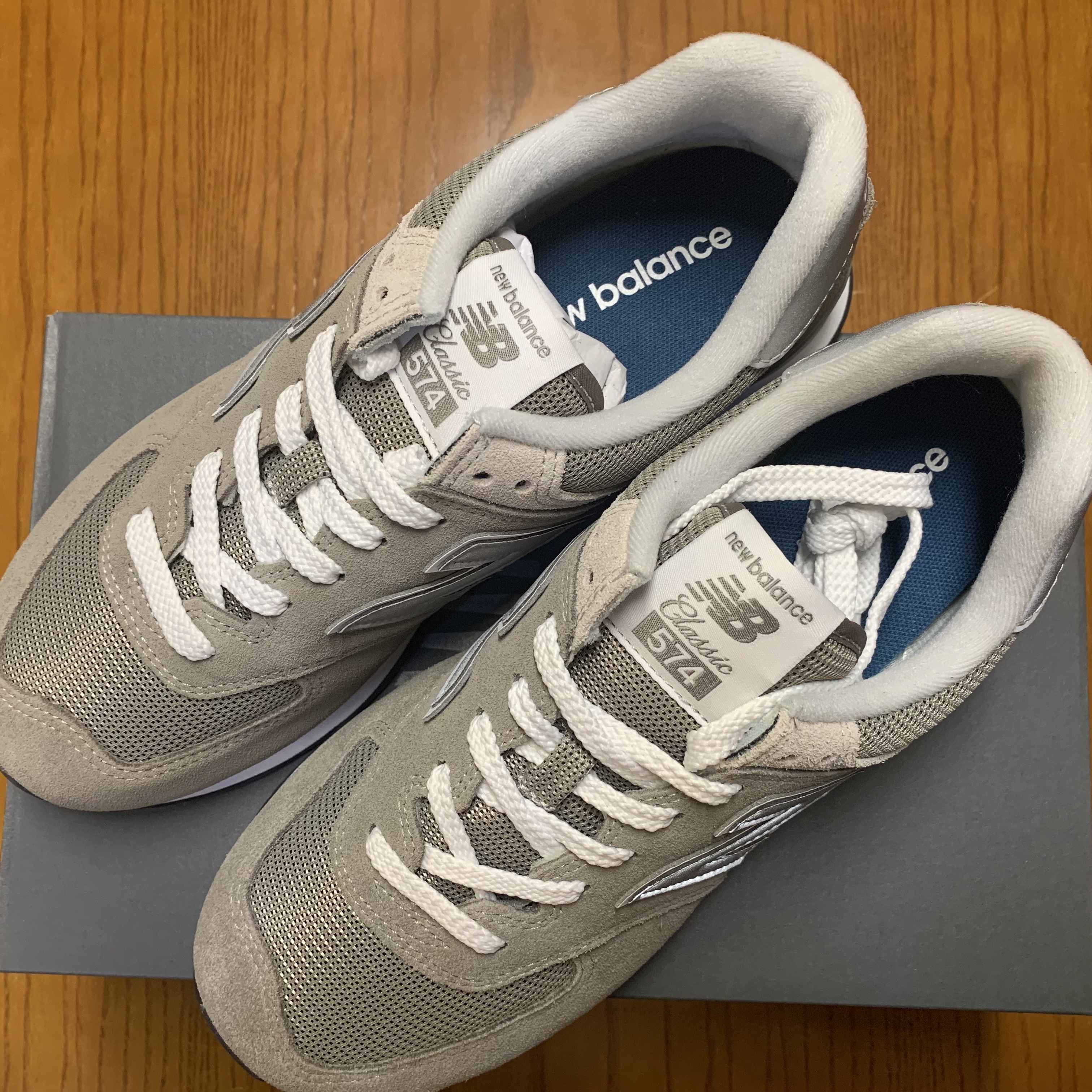 New Balance 574 Grey - D Standard 착용 스타일
