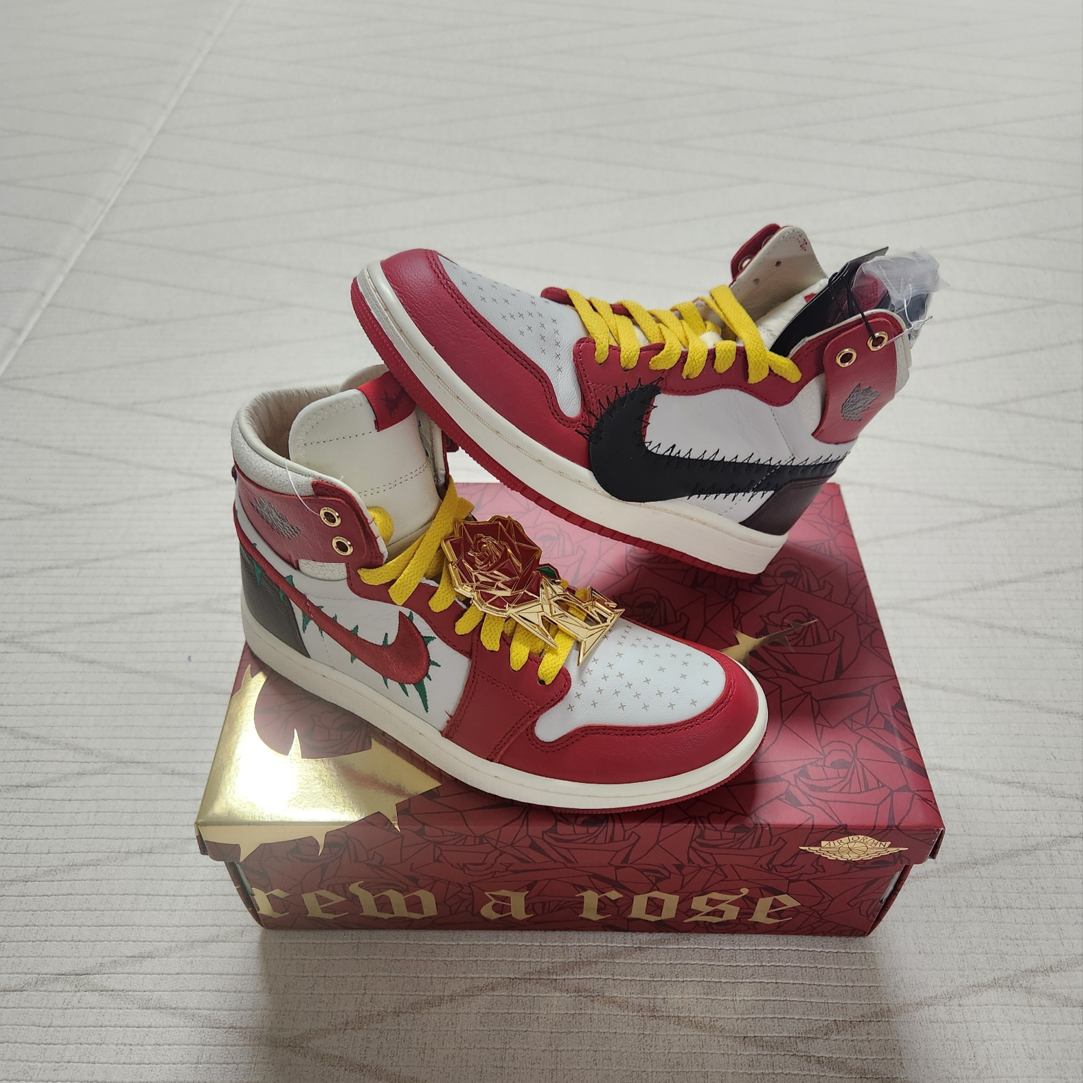 (W) Jordan 1 x Teyana Taylor Zoom CMFT 2 Gym Red 착용 스타일 - 3
