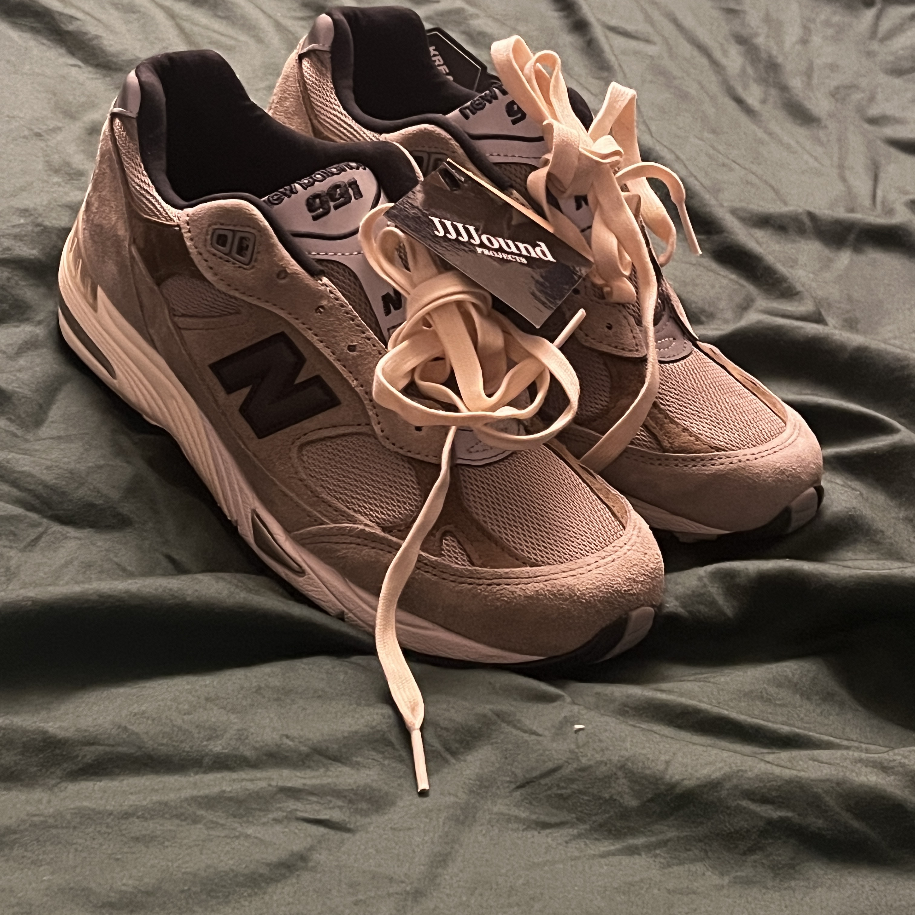 New Balance x JJJJound 991 Made in UK Grey 착용 스타일 - 1
