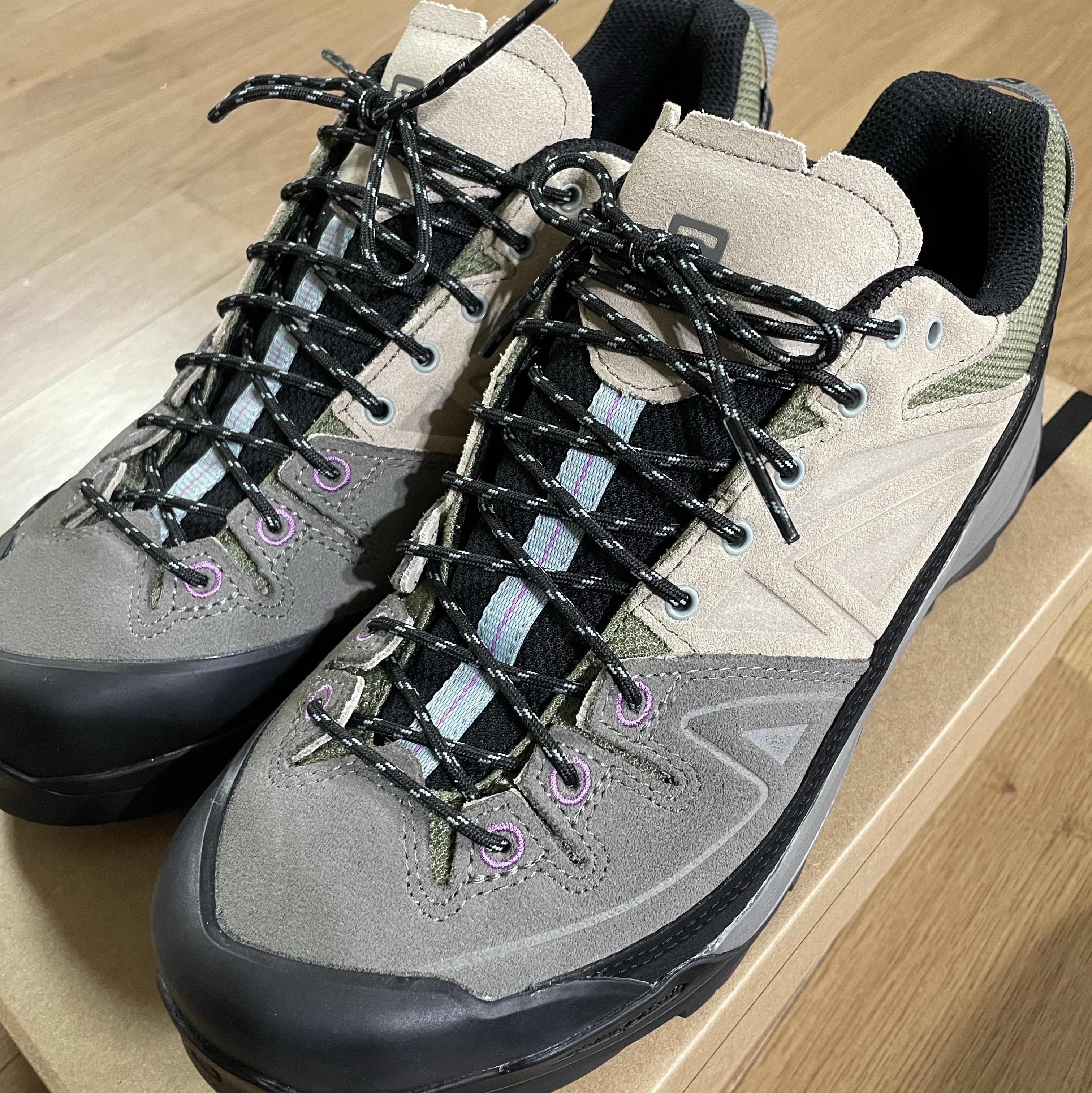 Salomon X-Alp LTR Pewter Vintage Khaki 착용 스타일 - 1