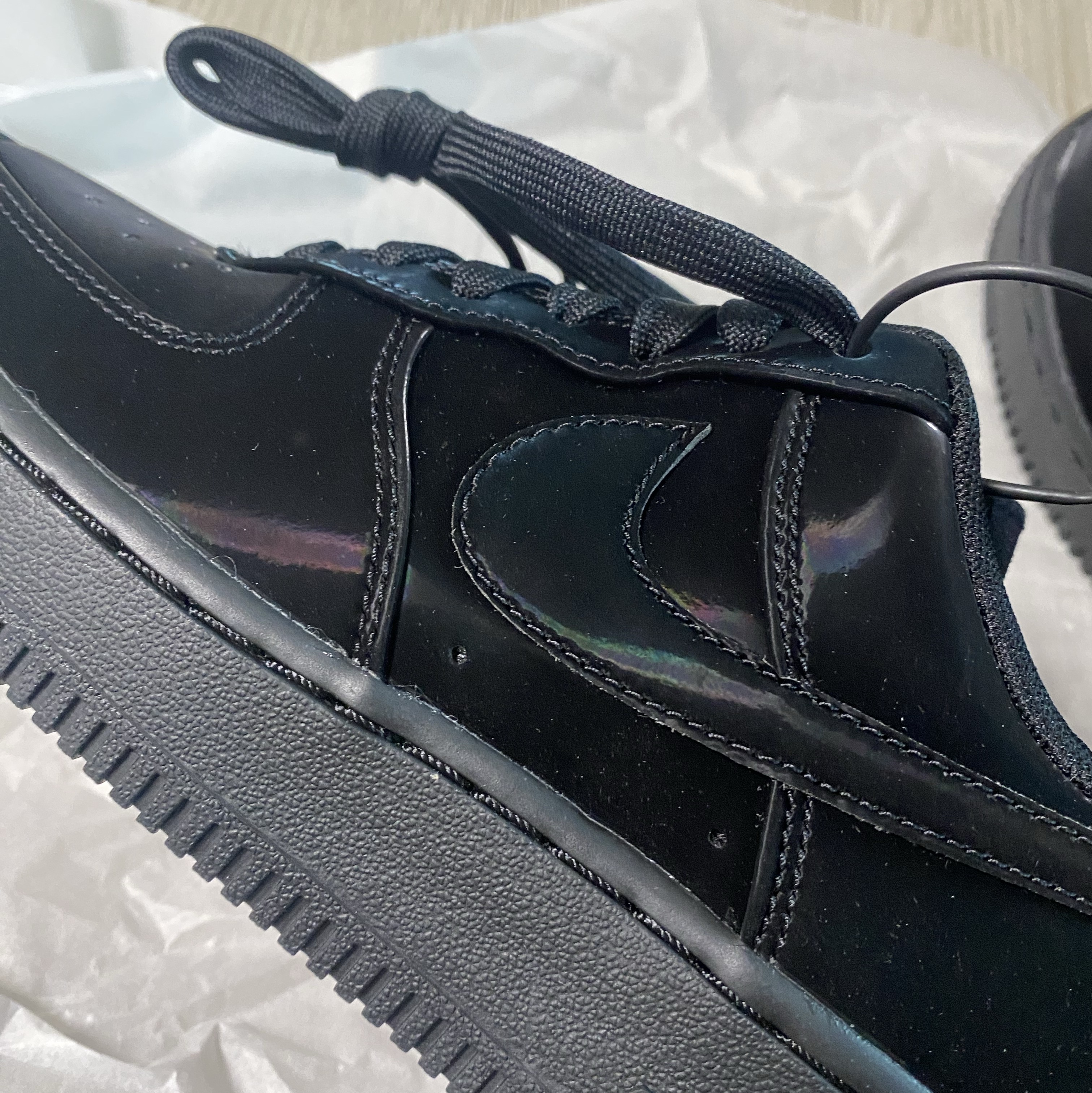 Nike Air Force 1 '07 LX Black 착용 스타일 - 4
