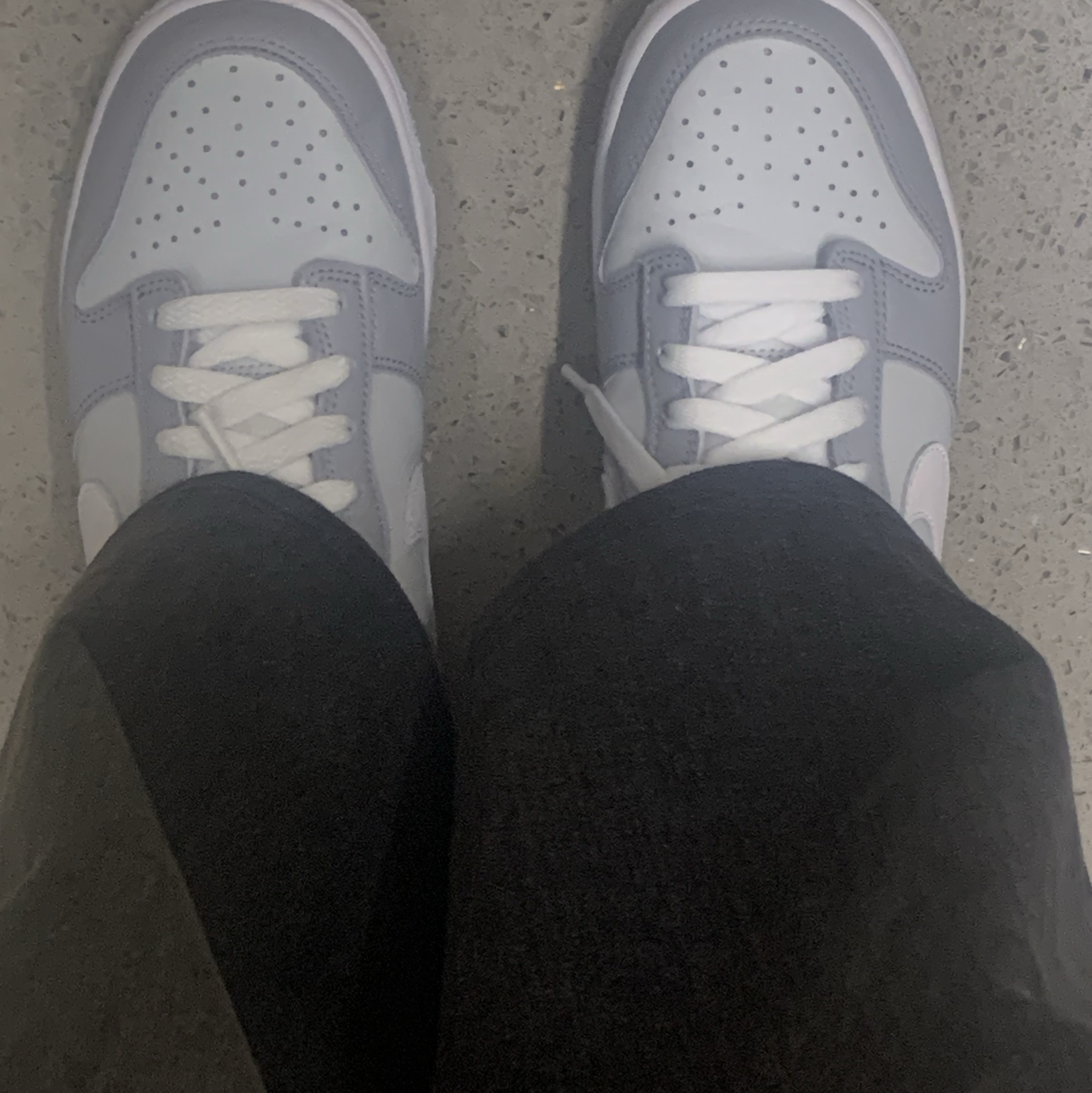 (GS) Nike Dunk Low Wolf Grey 착용 스타일
