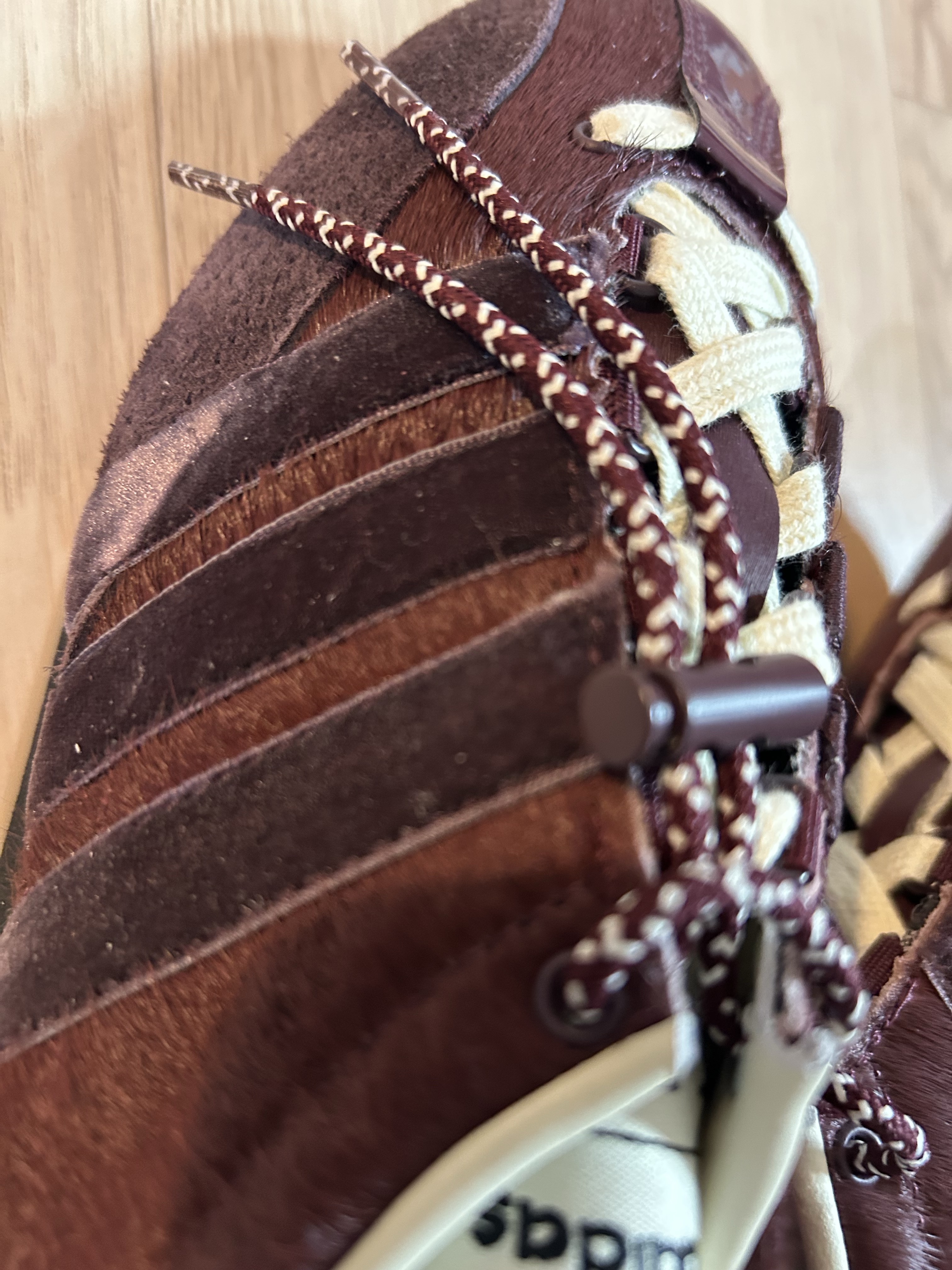 Adidas x Song for the Mute Country OG Maroon Core Black 착용 스타일