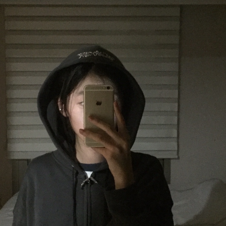 claudia님의 스타일