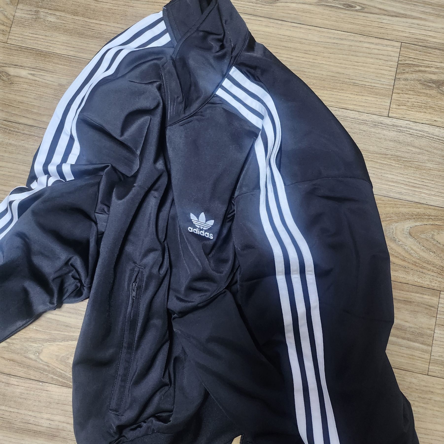 Adidas Adicolor Classics Firebird Track Top Black - KR Sizing 착용 스타일