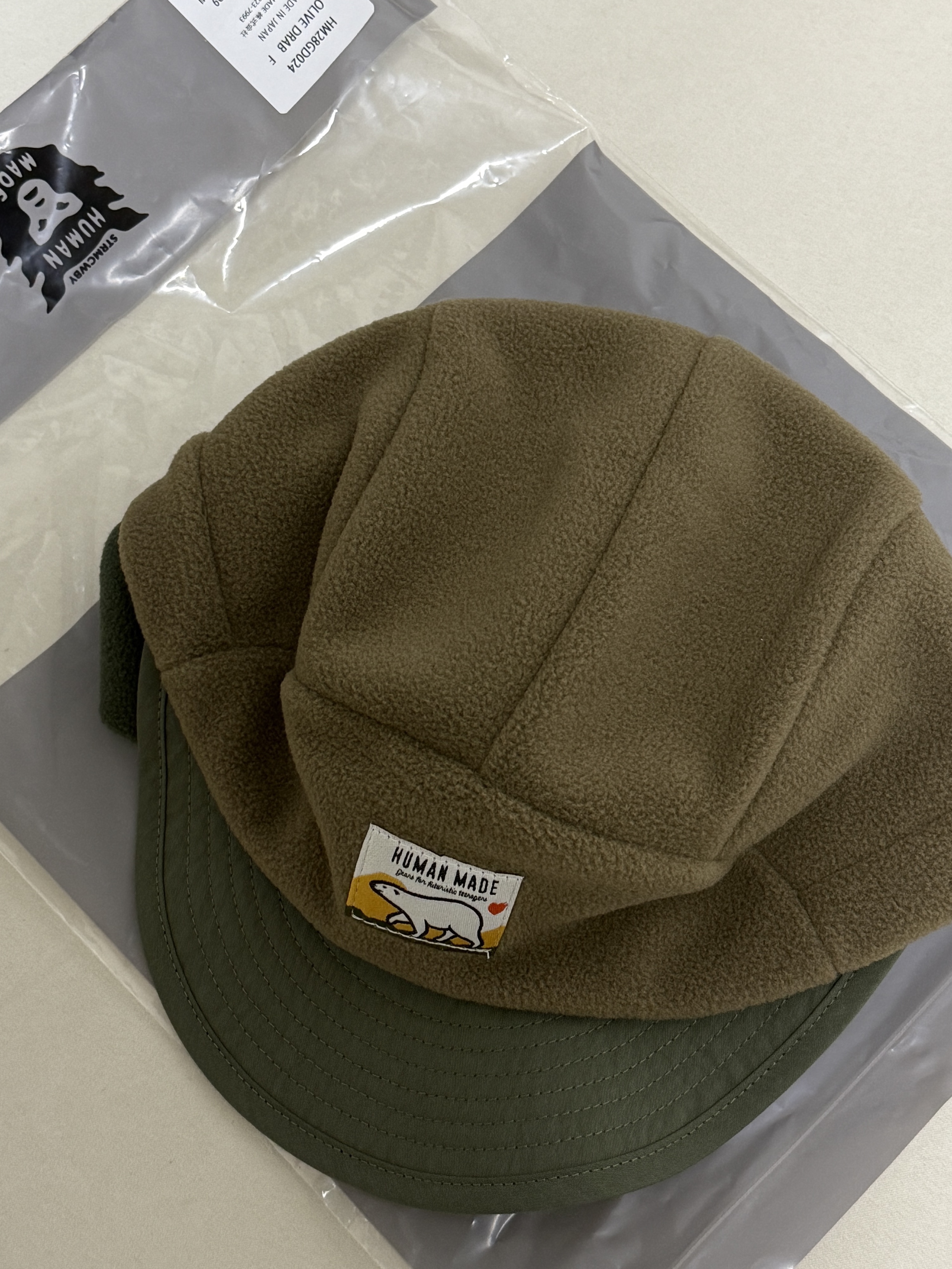 Nike x Stussy NRG RA Washed Fleece Pants Black (DN4030-010), UGG x Palace Tasman Slipper Chestnut 착용 스타일 - 3