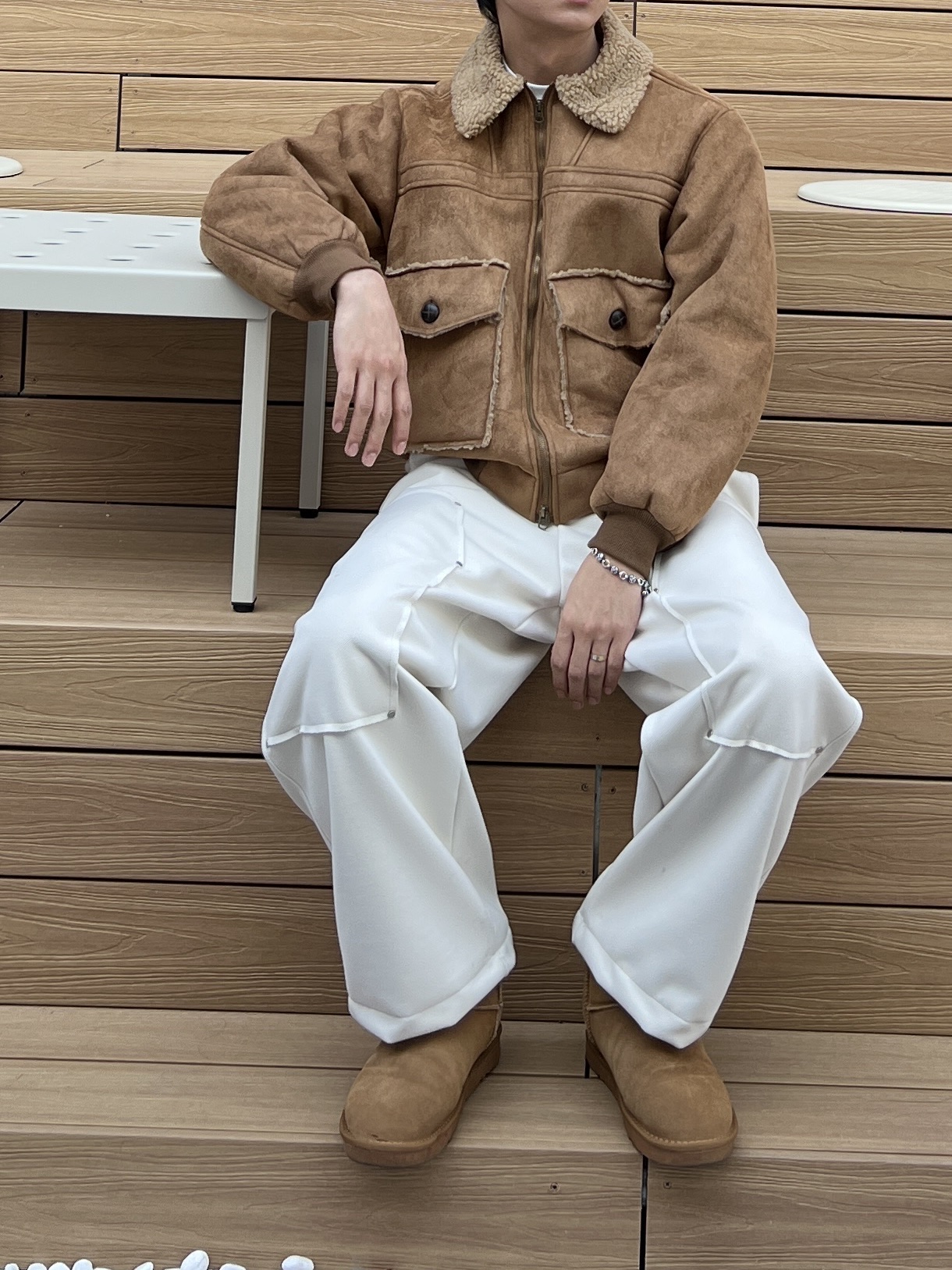 UGG Tasman Slipper Chestnut 착용 스타일 - 5